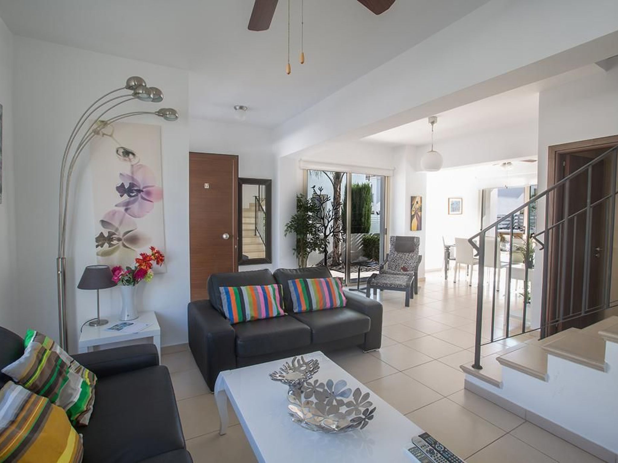 Ferienvilla PV17 mit Sonnenterrasse und Pool-Image-tags.info