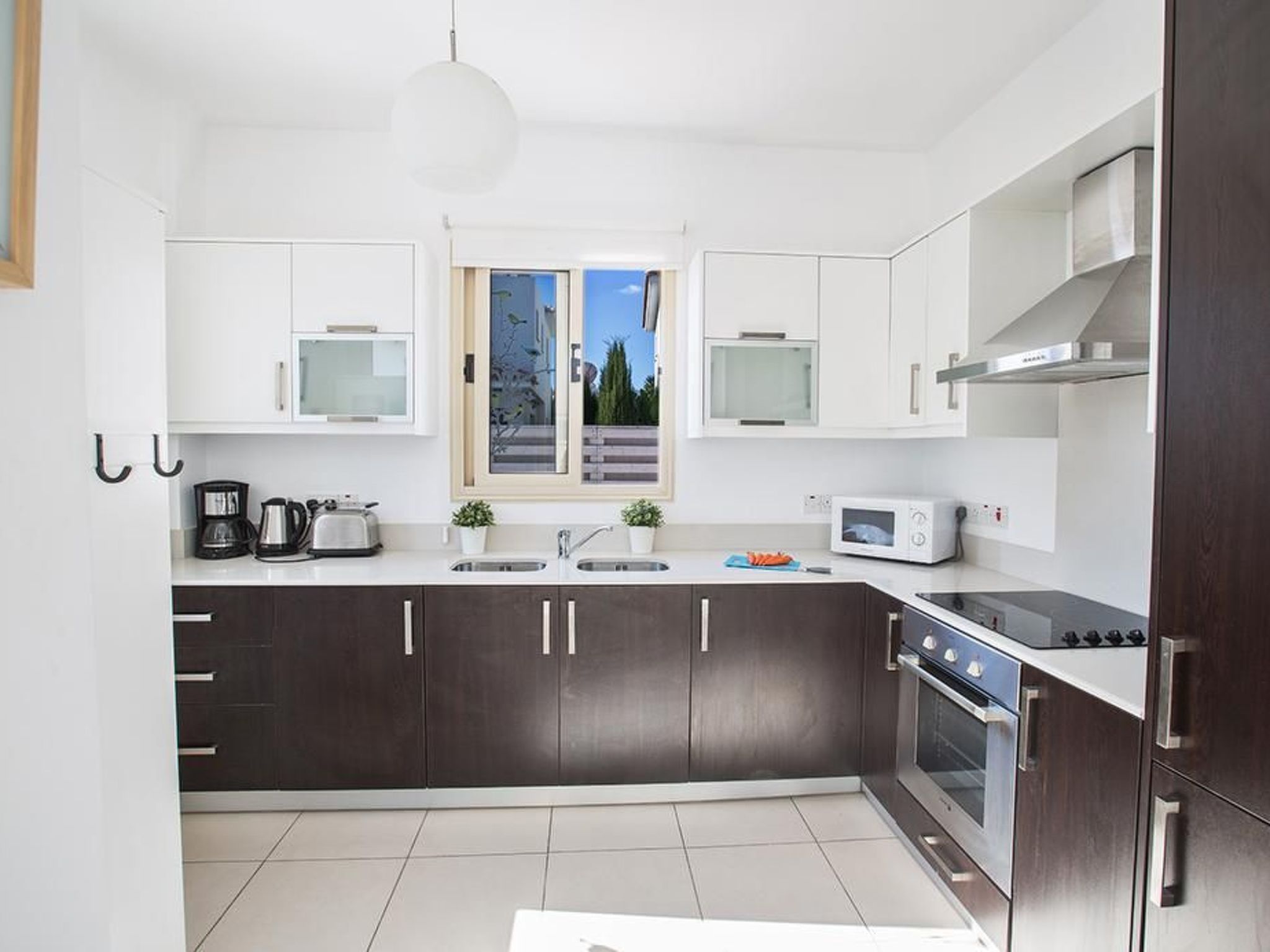 Ferienvilla PV17 mit Sonnenterrasse und Pool-Image-tags.info