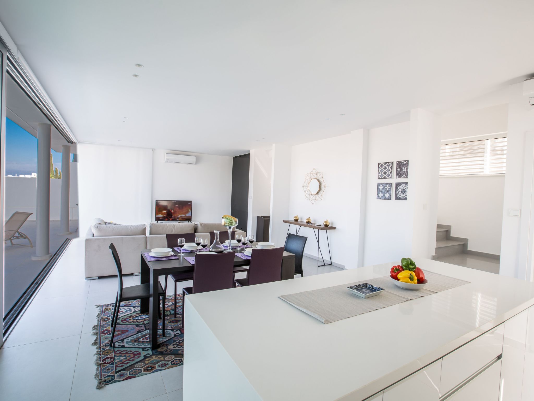 3-Schlafzimmer-Villa mit Pool, Dachgarten, Meerblick-Image-tags.info