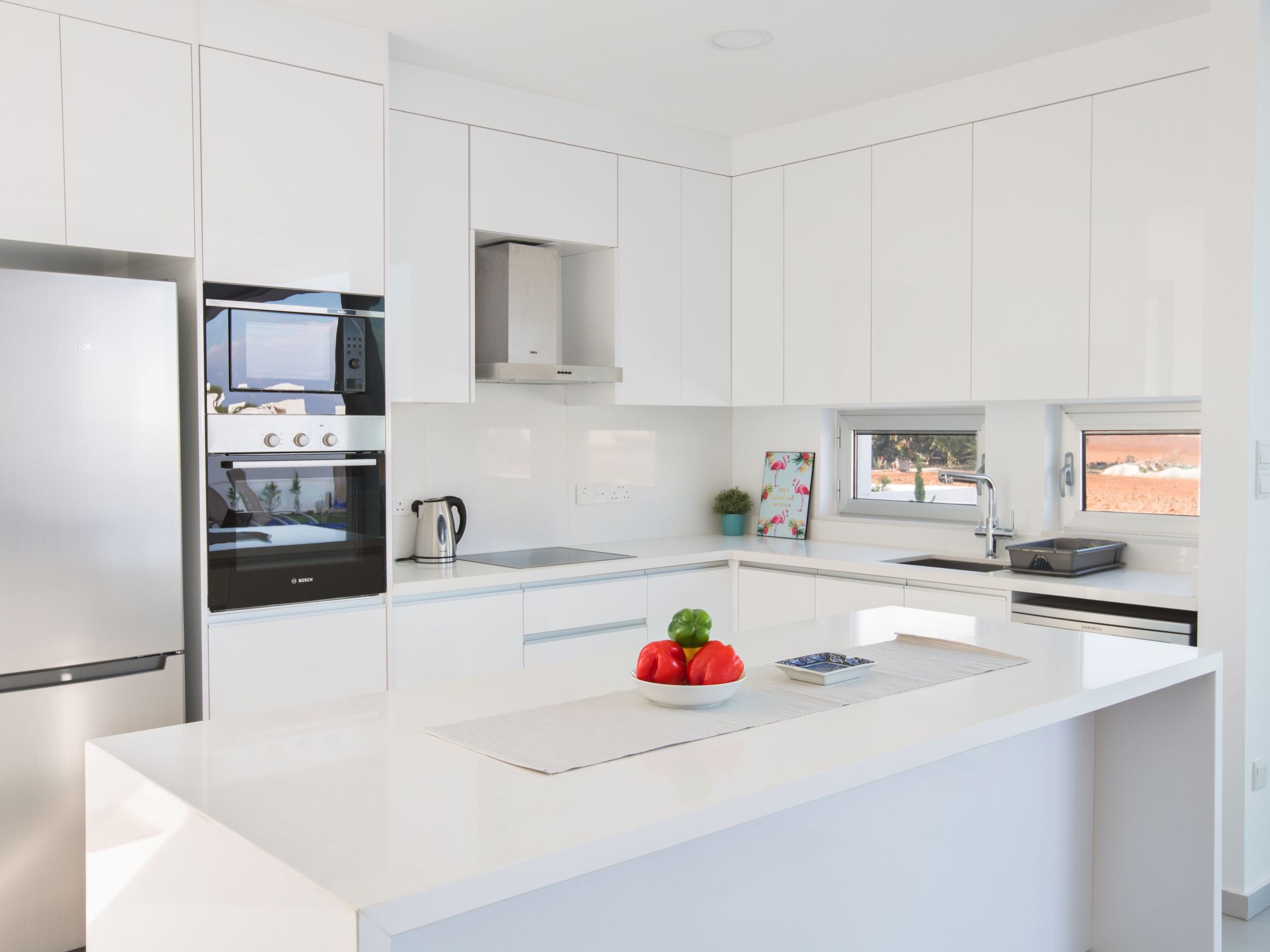 3-Schlafzimmer-Villa mit Pool, Dachgarten, Meerblick-Image-tags.info