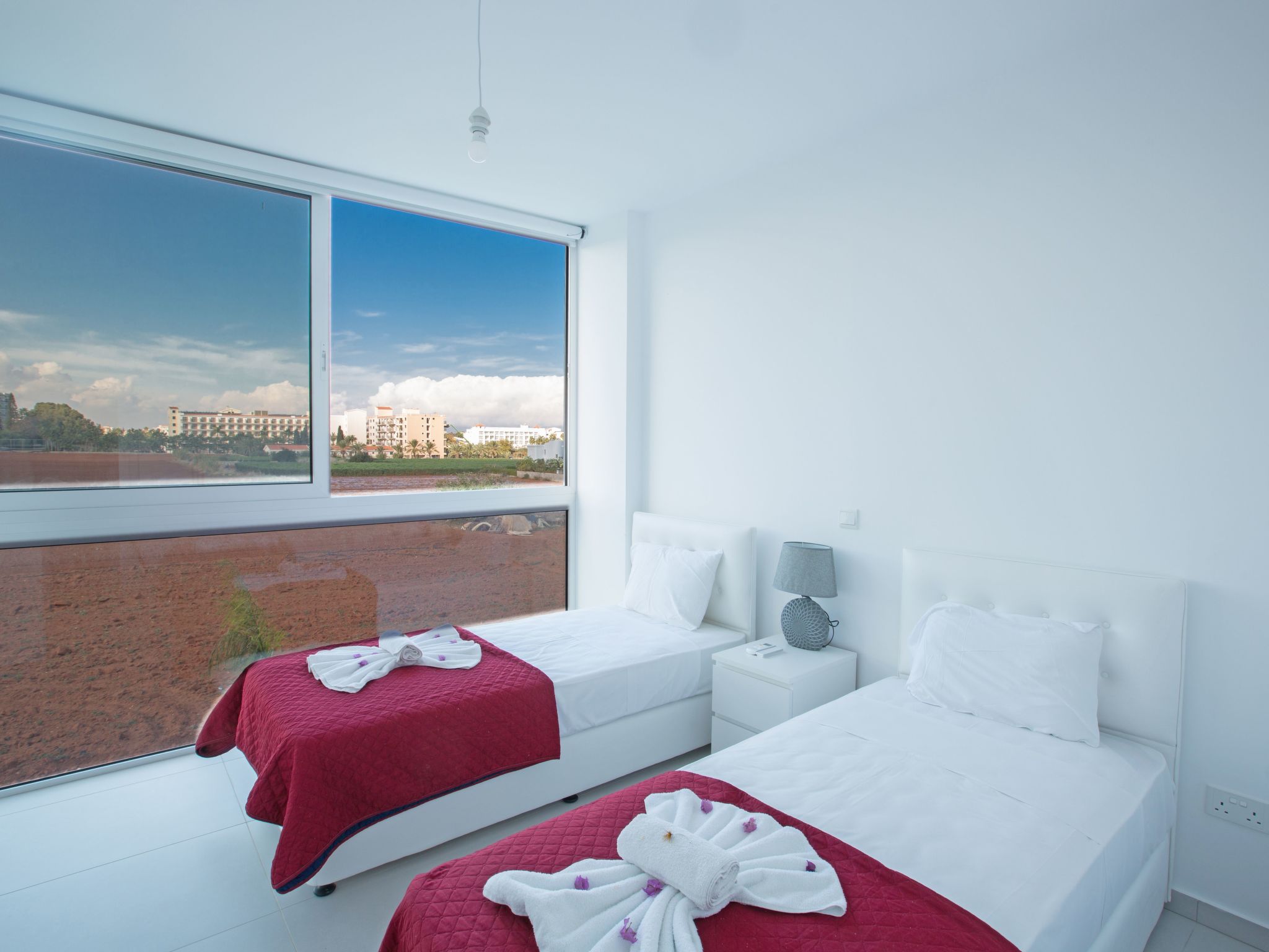 3-Schlafzimmer-Villa mit Pool, Dachgarten, Meerblick-Image-tags.info