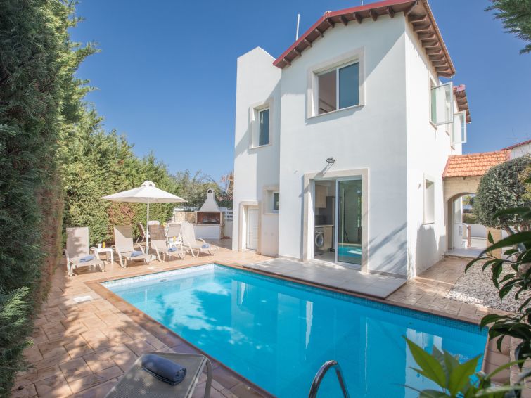 Vrijstaand vakantiehuis met privézwembad in Agios Georgios Pegeias · 6 pers. in Agios Georgios Pegeias