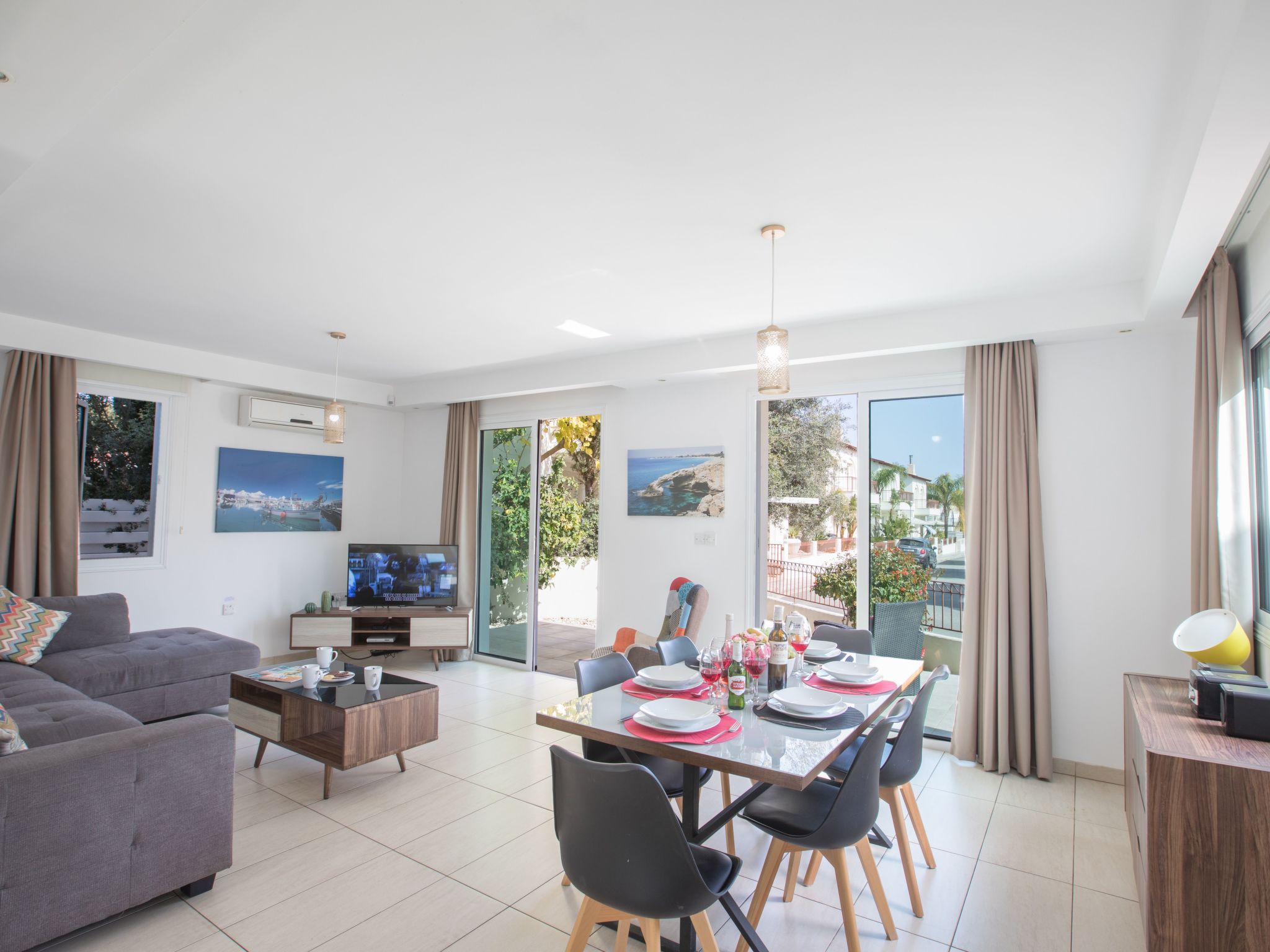 3-Bett-Villa mit privatem Pool in einer bewachten Anlage-Image-tags.info