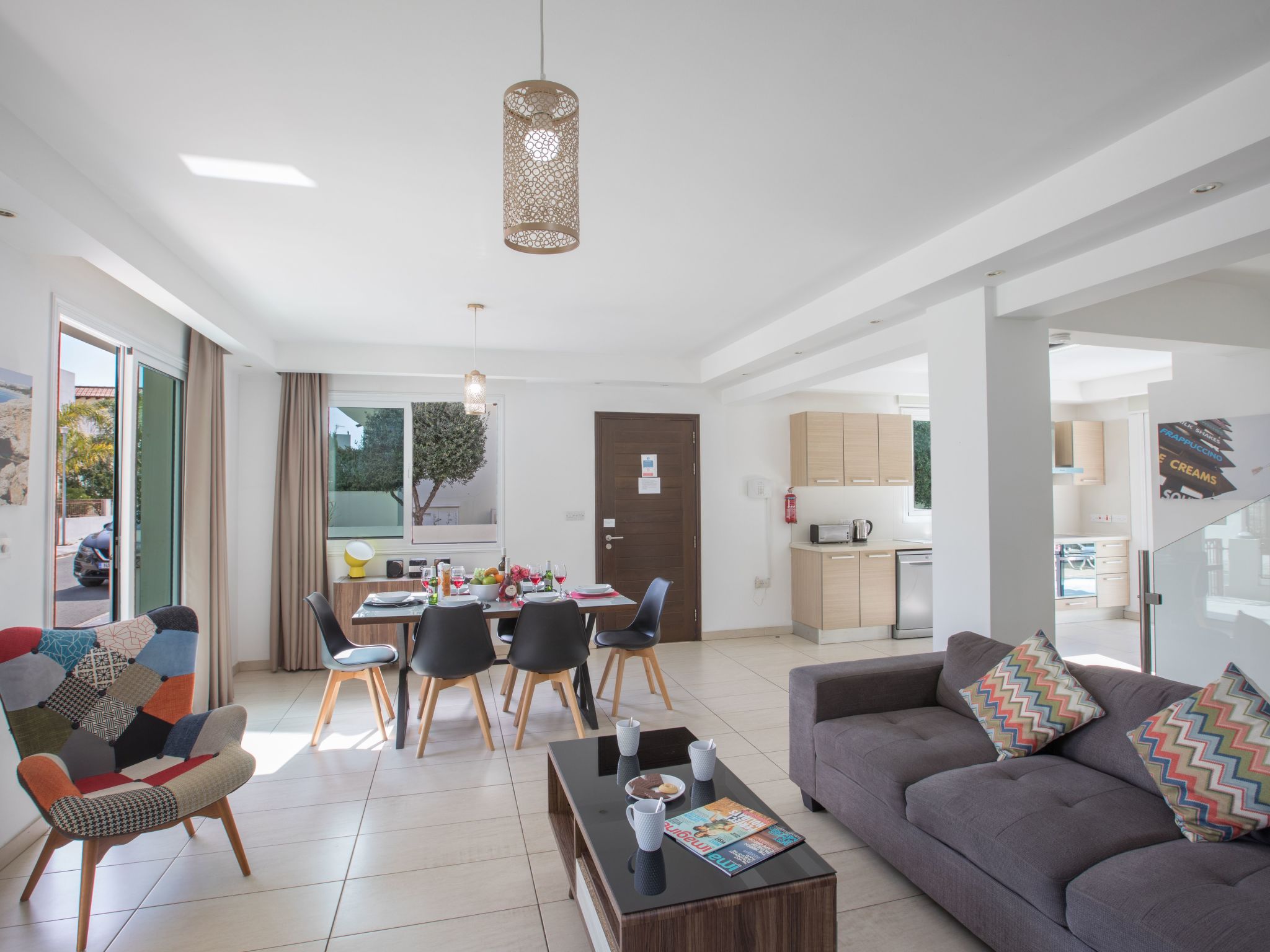 3-Bett-Villa mit privatem Pool in einer bewachten Anlage-Image-tags.info