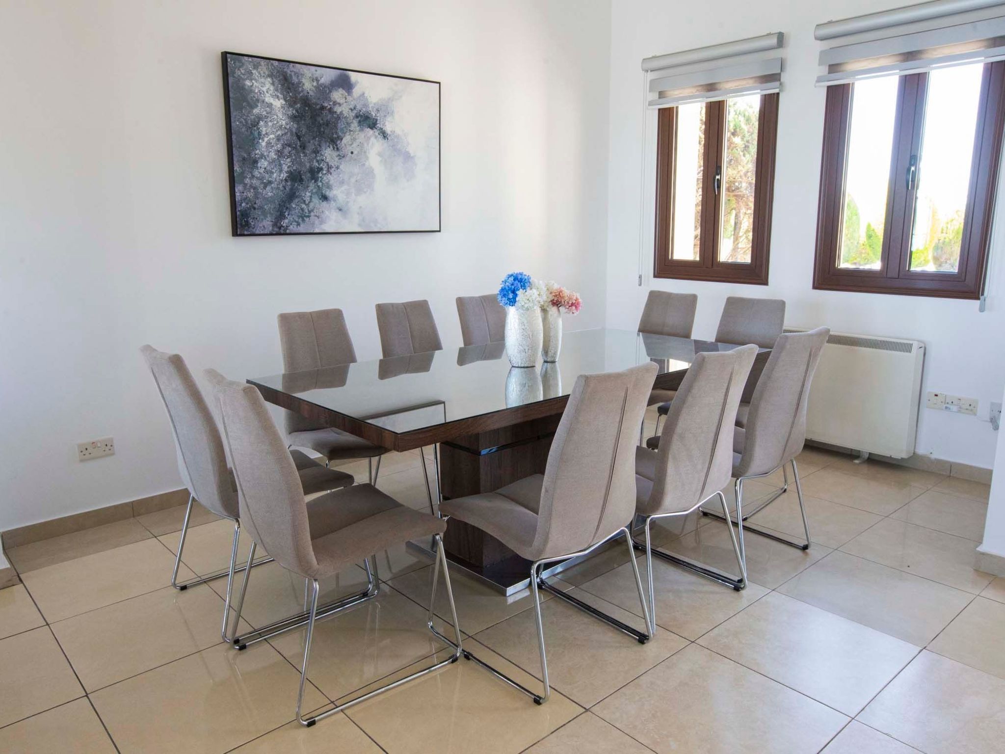 Villa mit Blick auf die Berge und Whirlpool-Binnen