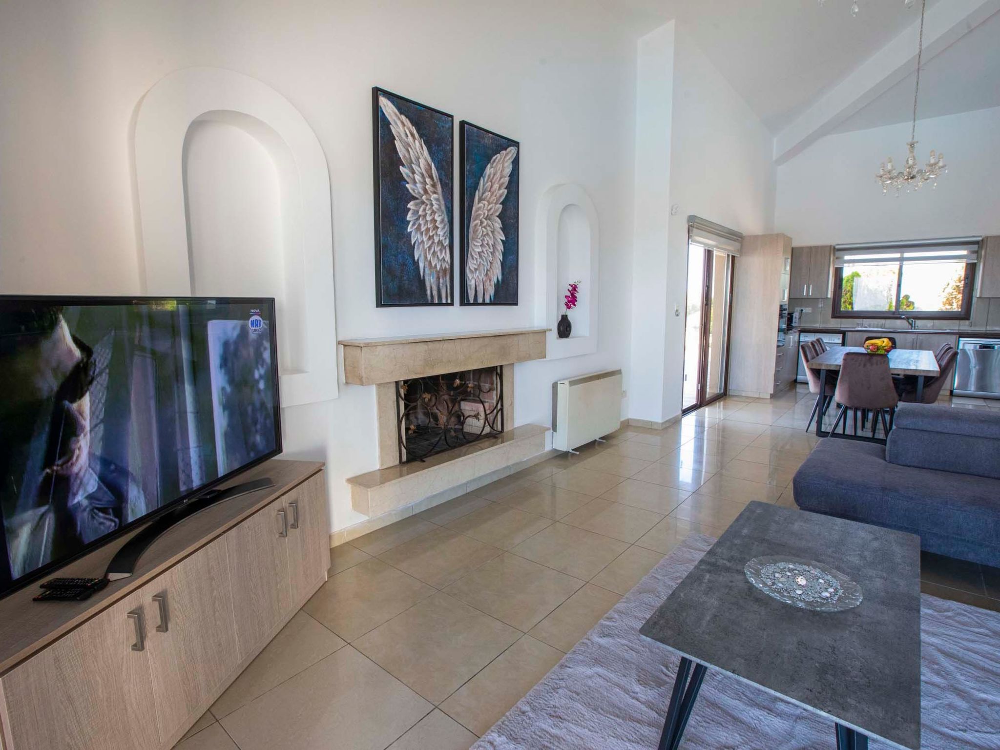 Villa mit Blick auf die Berge und Whirlpool-Binnen