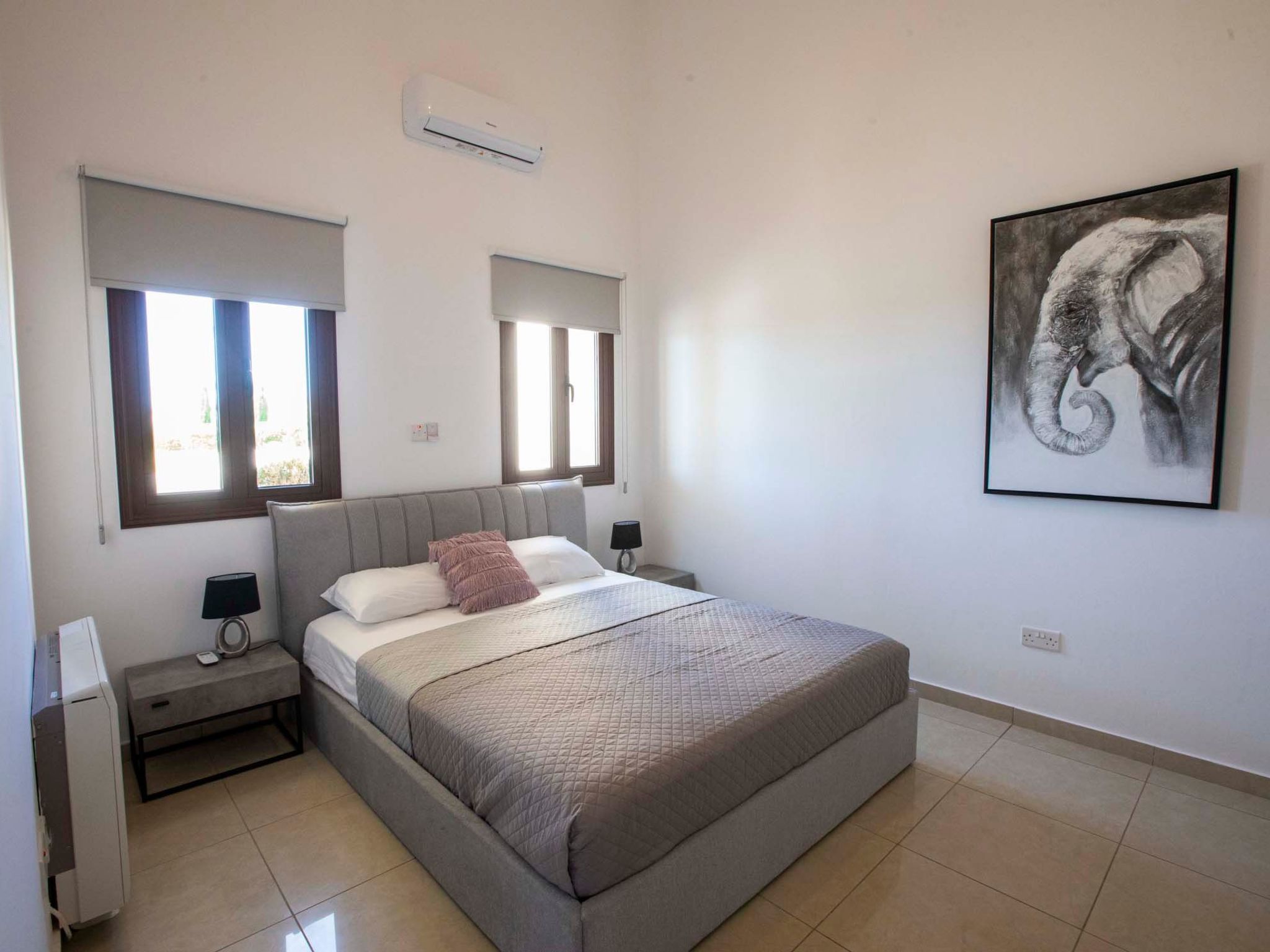 Villa mit Blick auf die Berge und Whirlpool-Binnen