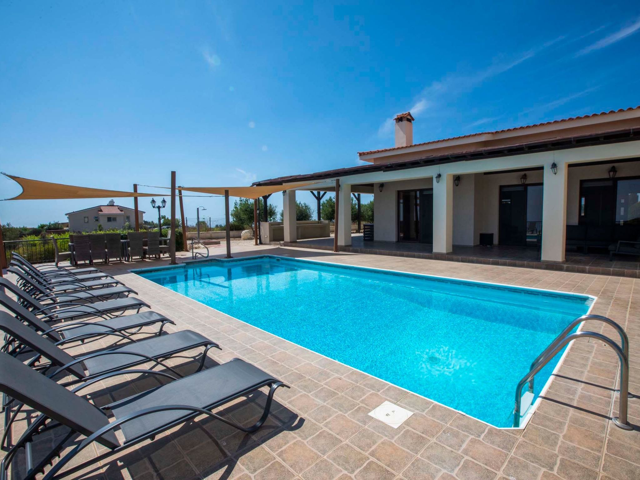 Villa mit Blick auf die Berge und Whirlpool-Binnen