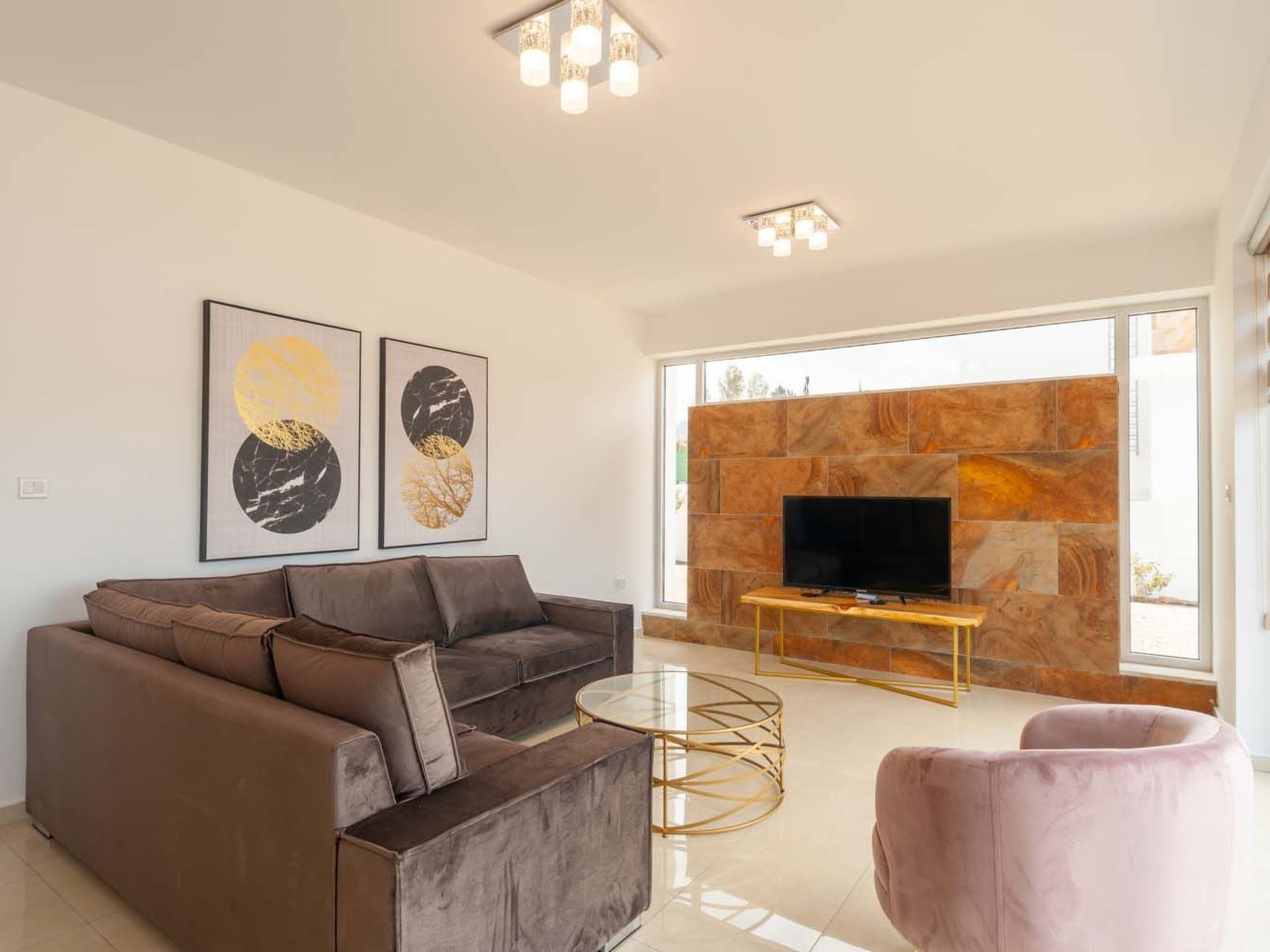 Coral Elite Residence mit Pool und Whirlpool-Binnen