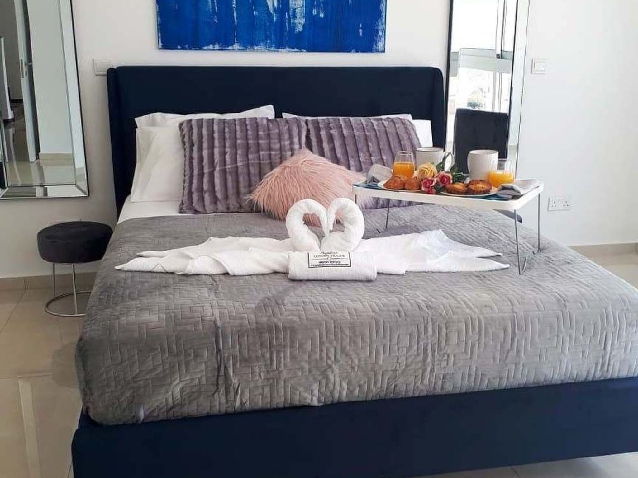 Coral Elite Residence mit Pool und Whirlpool-Binnen