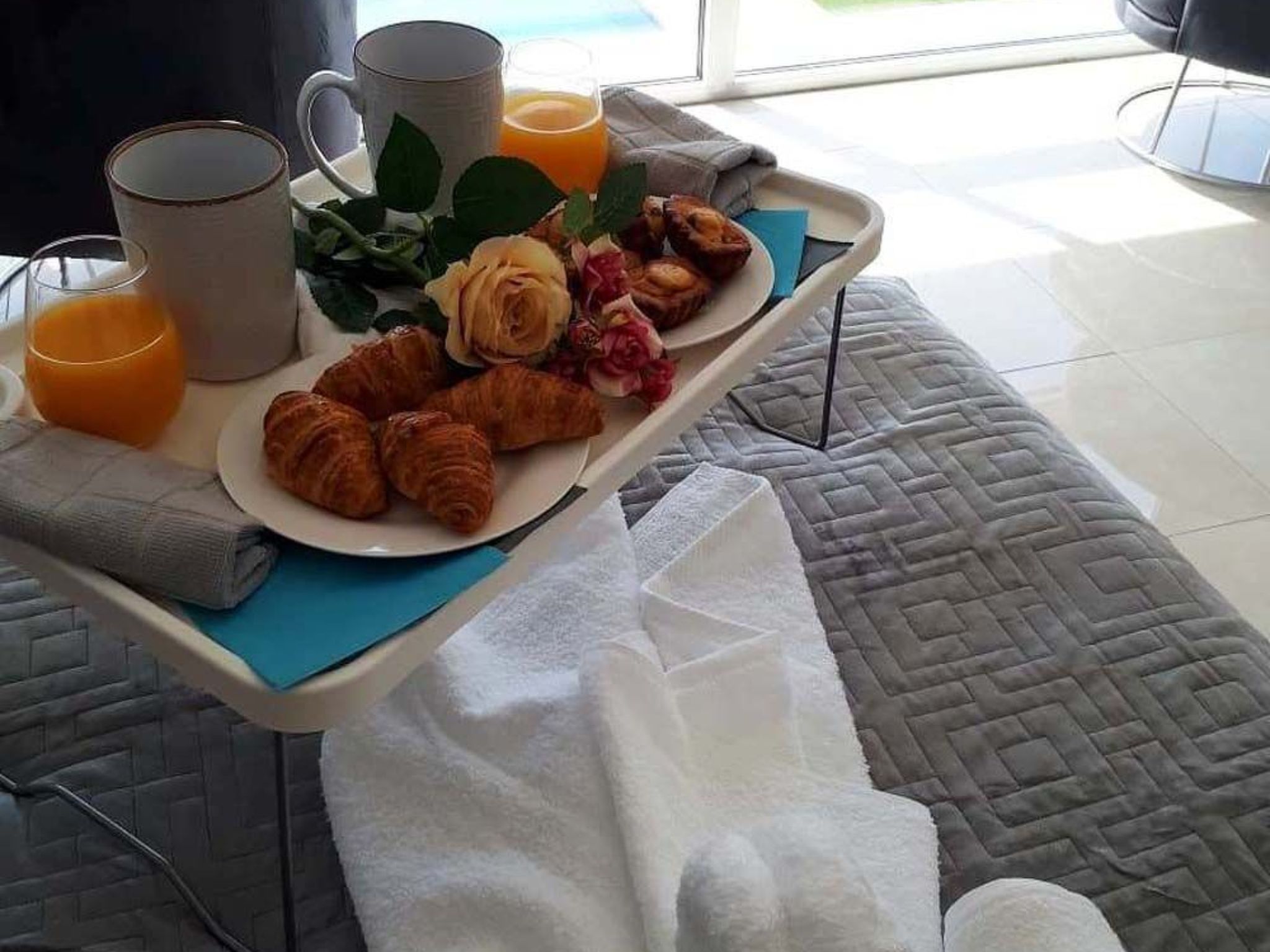 Coral Elite Residence mit Pool und Whirlpool-Binnen