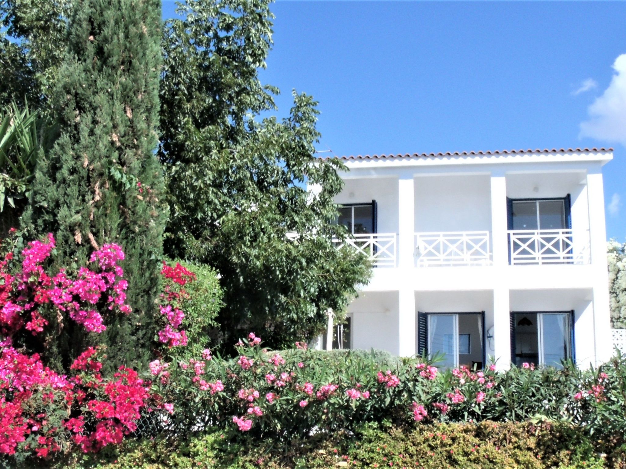 "Iptamena" mit Blick auf das Wasser-Binnen