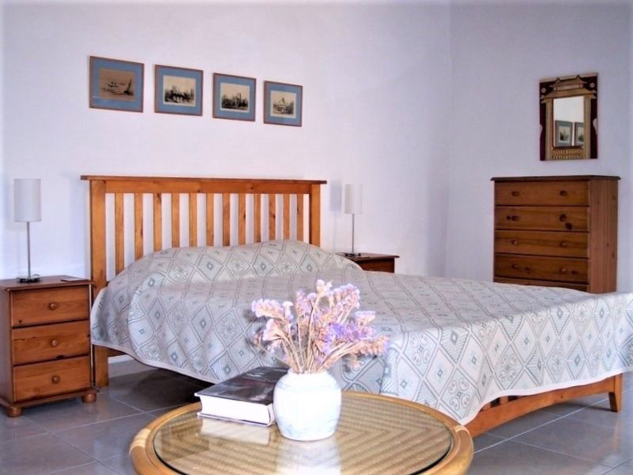 "Iptamena" mit Blick auf das Wasser-Binnen