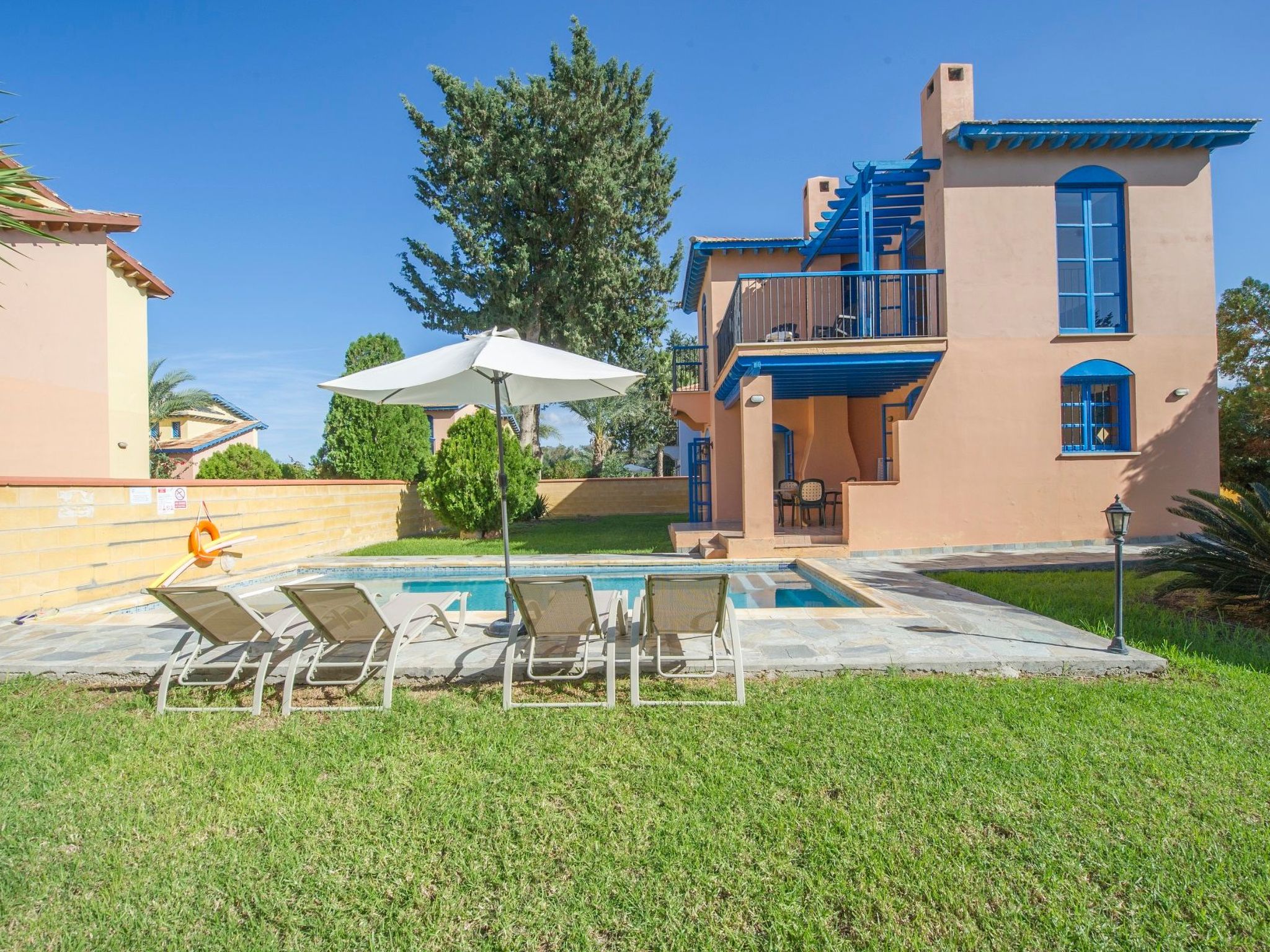 Schönes Ferienhaus mit Balkon in Polis Chrysochous-Binnen