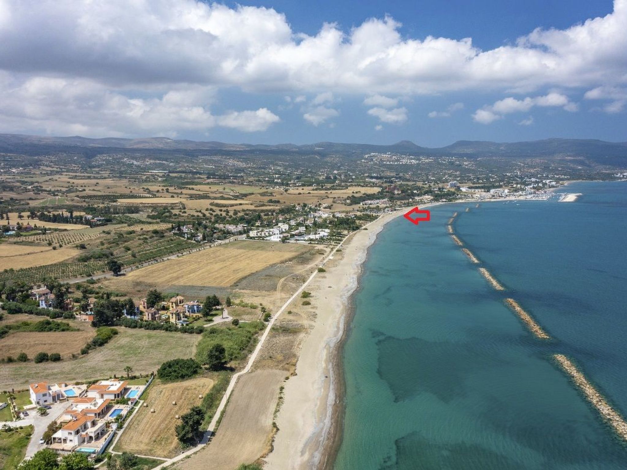 Schönes Ferienhaus mit Balkon in Polis Chrysochous-Binnen