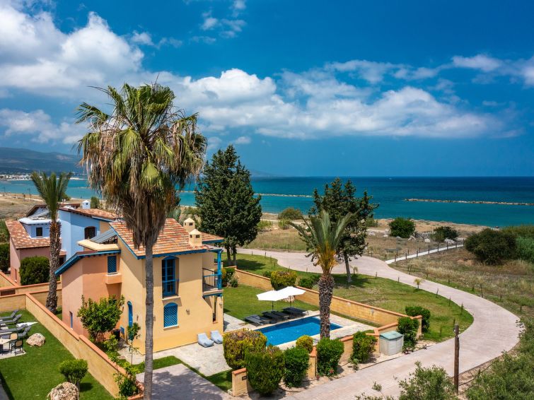 Beach Front 3-schlafzimmer-villa - 1. Linie Vom Strand - Paphos