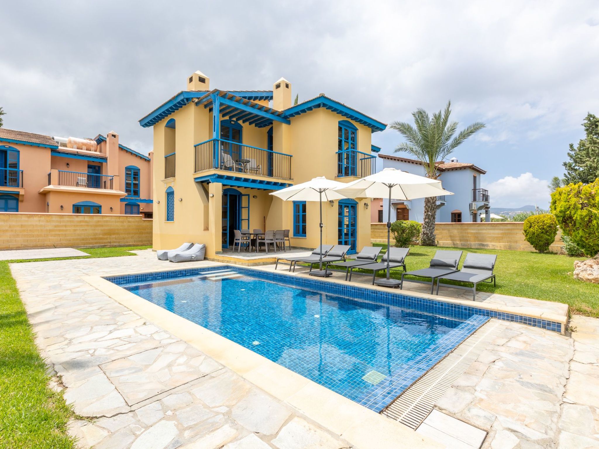 Beach Front 3-Schlafzimmer-Villa - 1. Linie vom Strand-Binnen