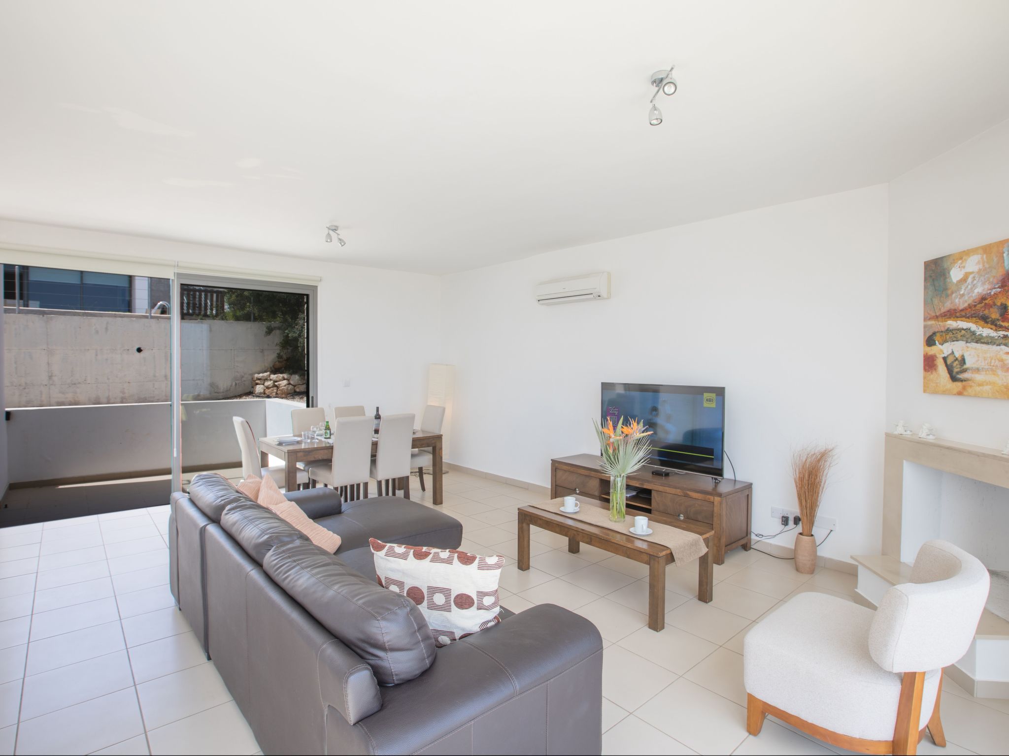 Villa mit Panoramablick auf das Meer von Latchi-Image-tags.info