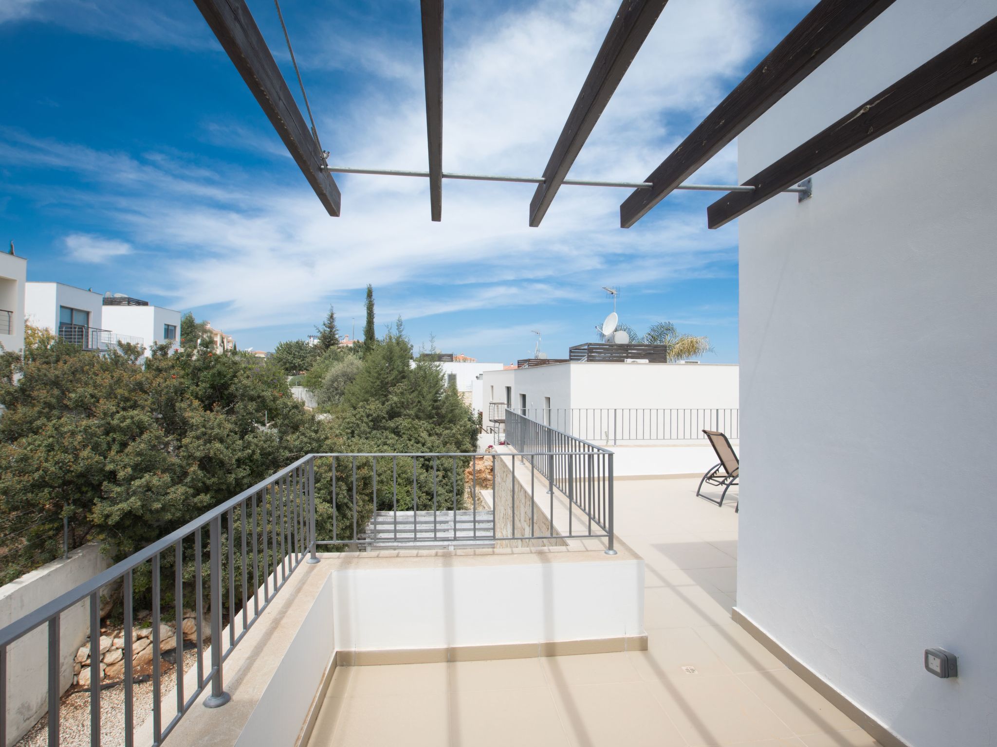 Villa mit Panoramablick auf das Meer von Latchi-Image-tags.info