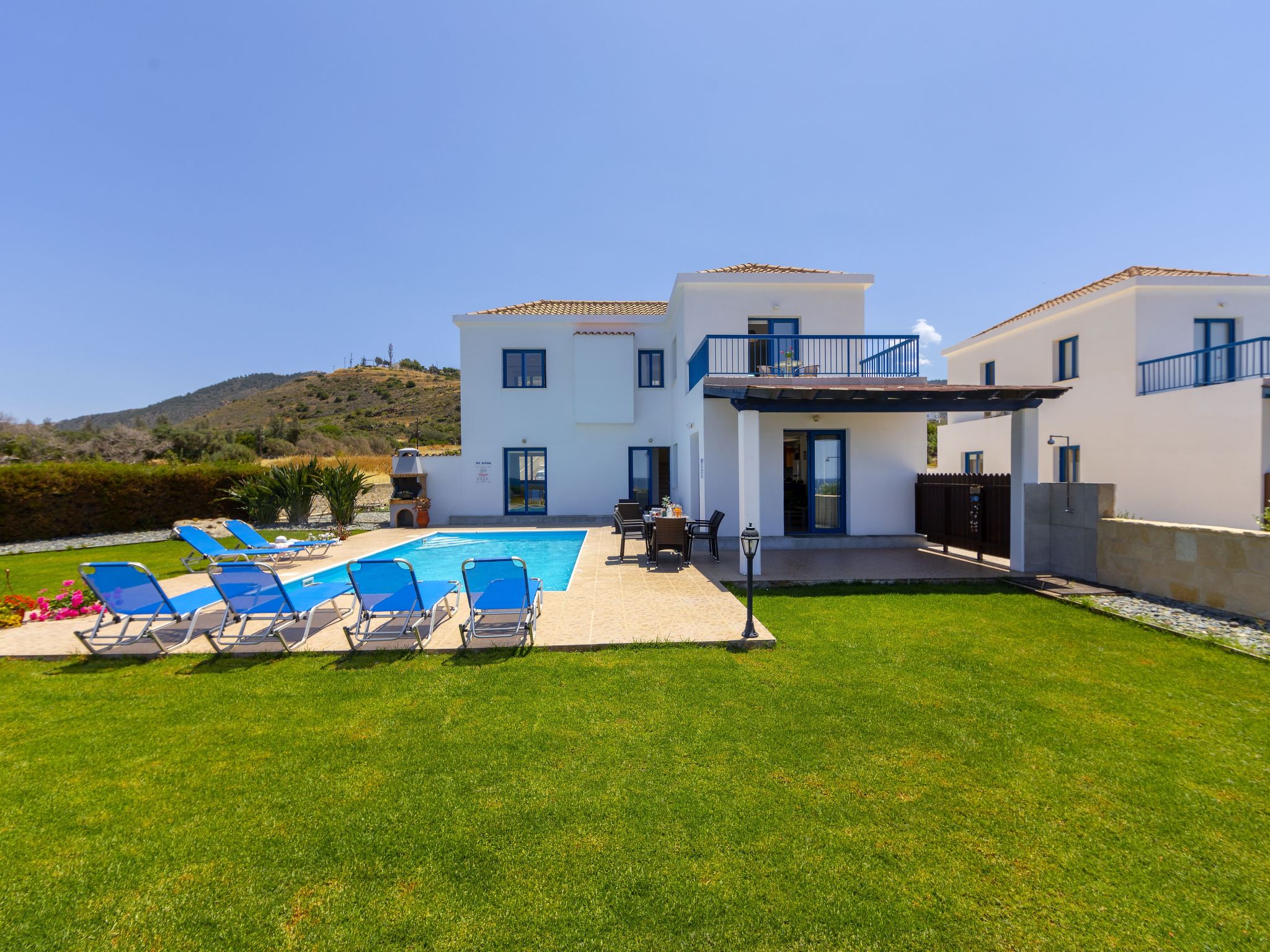 Artemis Villa - 3-Schlafzimmer-Villa mit Meerblick und privatem Swimmingpool