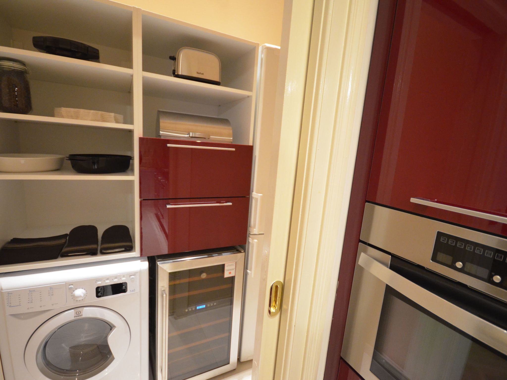 Wohnung mit eigenem Balkon-Image-tags.info