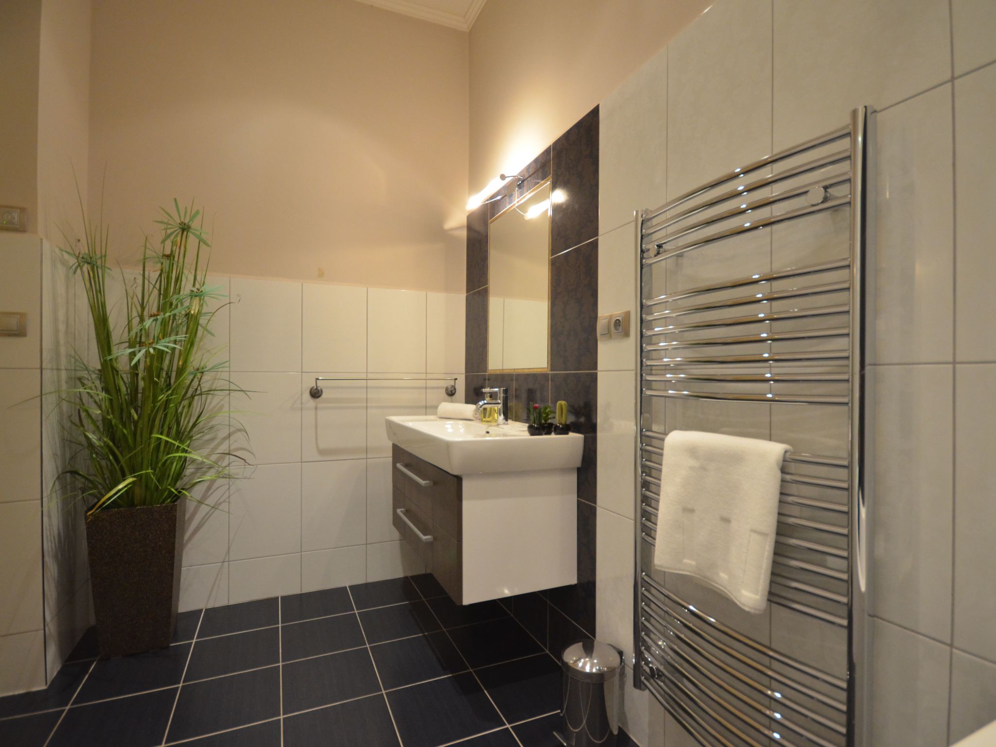 Wohnung mit eigenem Balkon-Image-tags.info