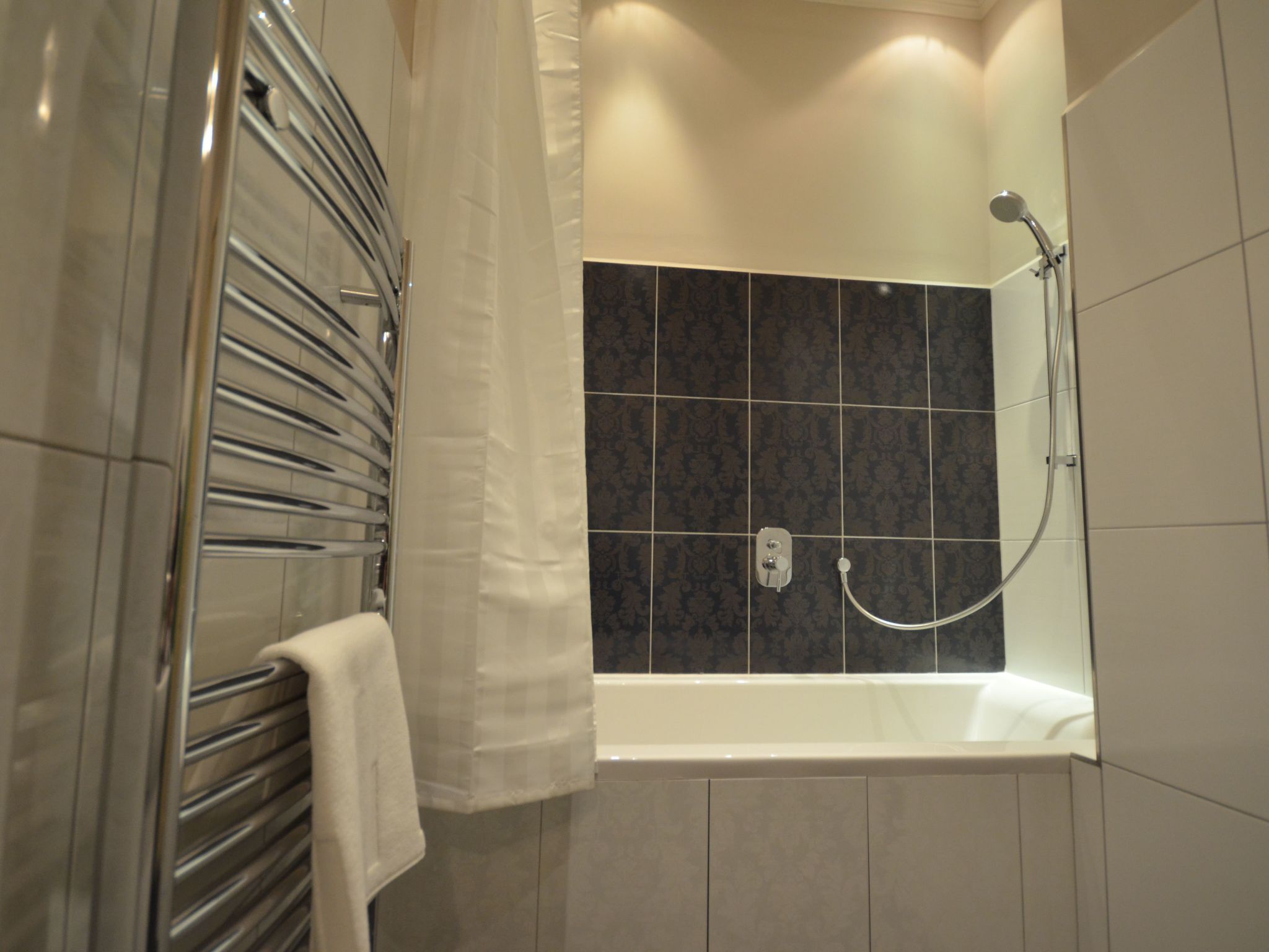 Wohnung mit eigenem Balkon-Image-tags.info