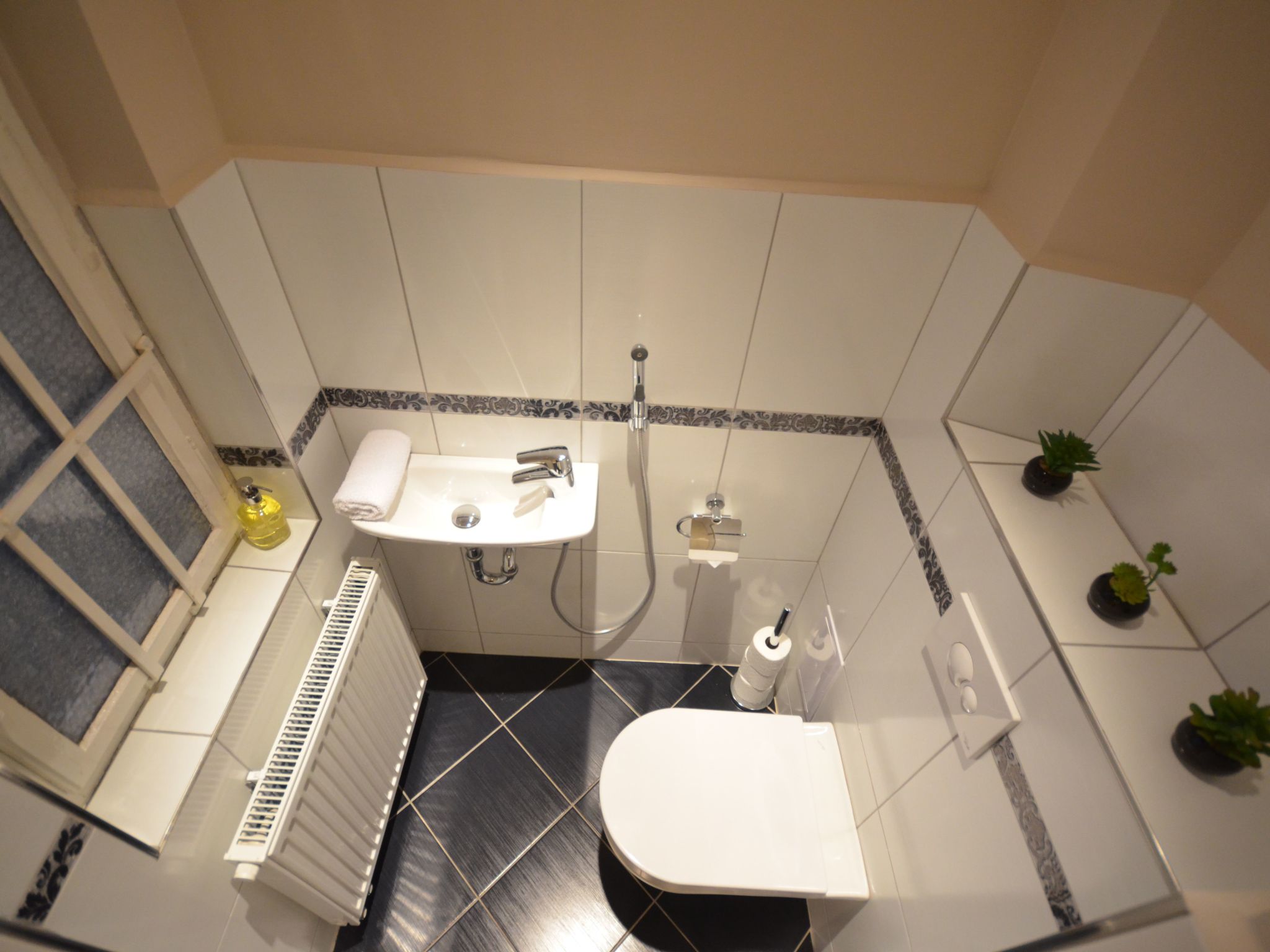 Wohnung mit eigenem Balkon-Image-tags.info