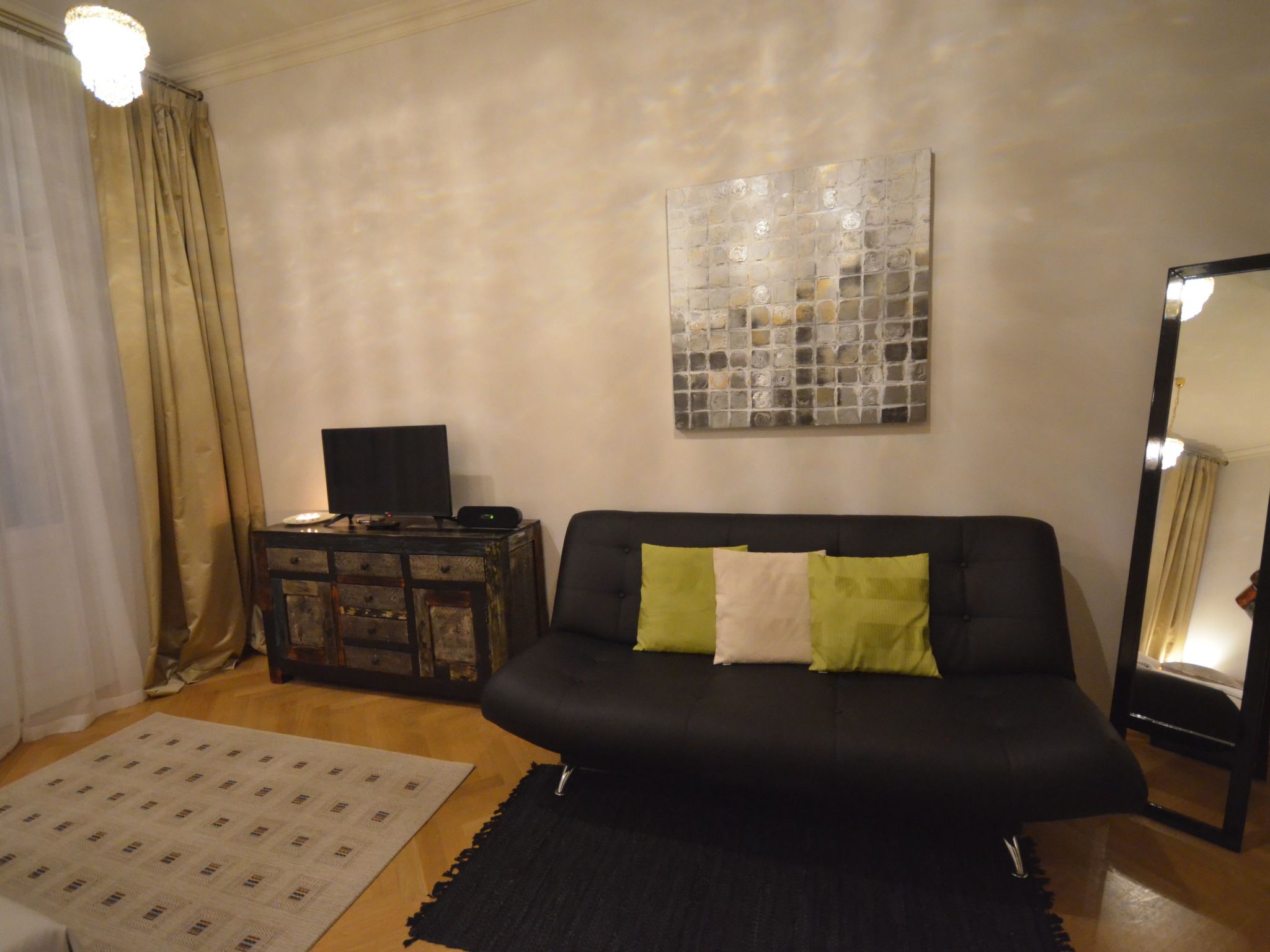 Wohnung mit eigenem Balkon-Image-tags.info