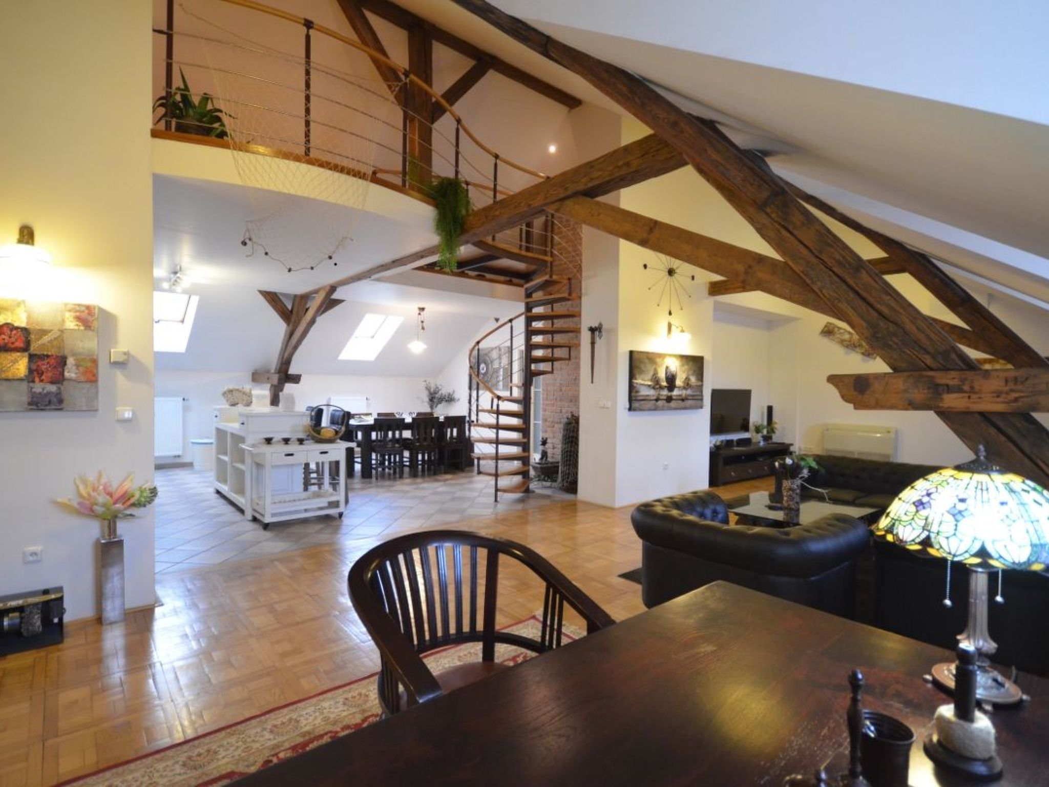 Apartment mit Waschmaschine und Geschirrspüler