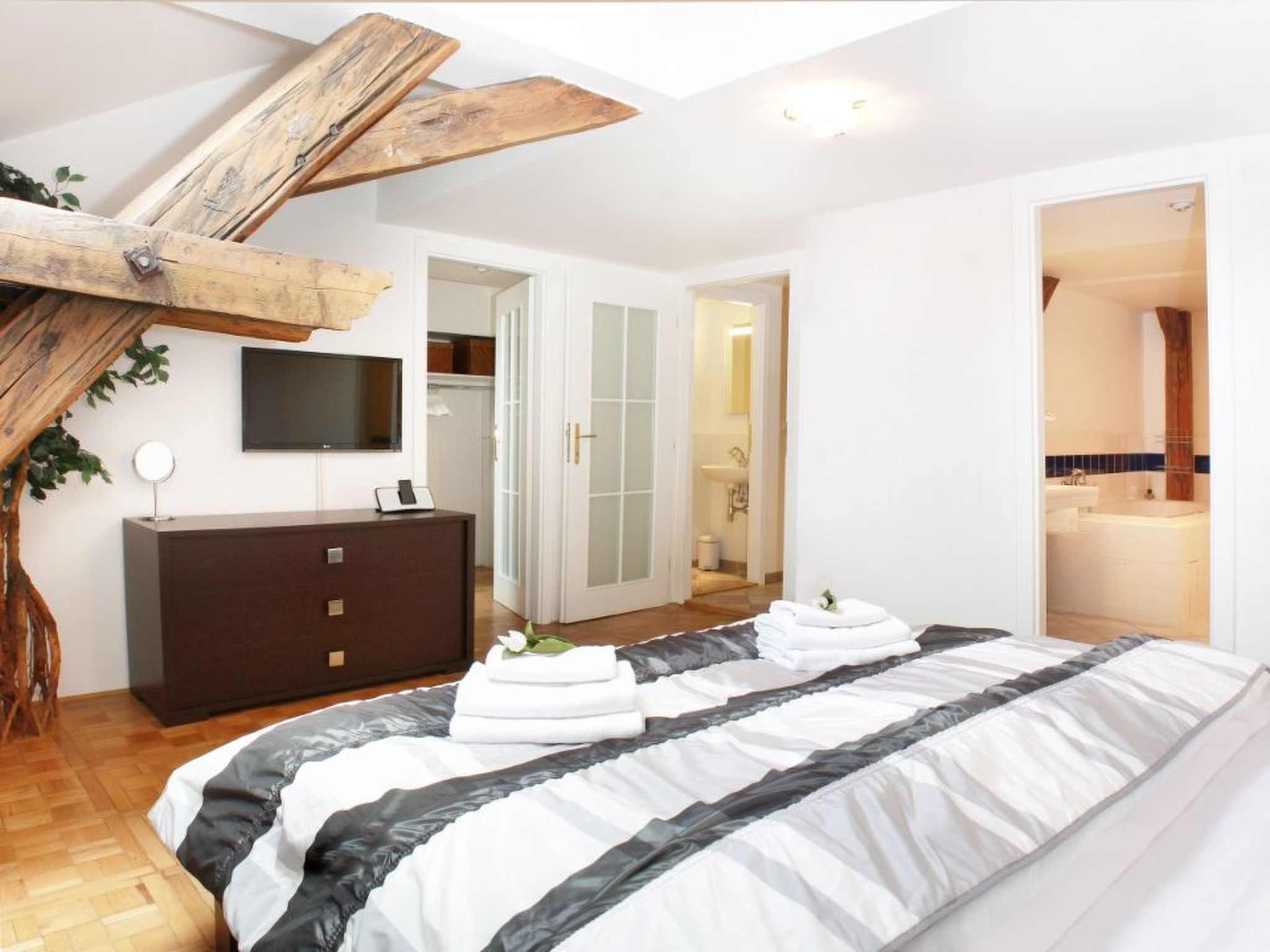 Apartment mit Waschmaschine und Geschirrspüler-Image-tags.info