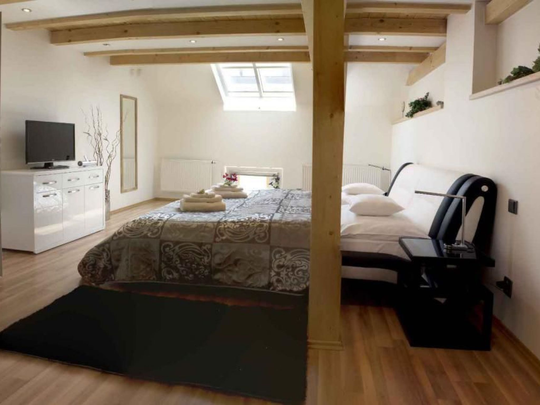 Wohnung mit Balkon-Image-tags.info