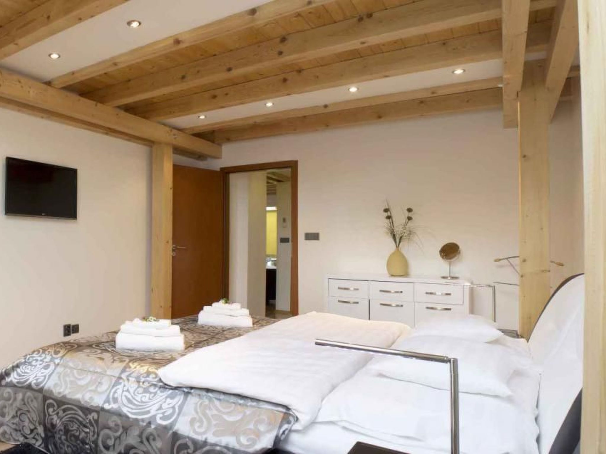 Wohnung mit Balkon-Image-tags.info