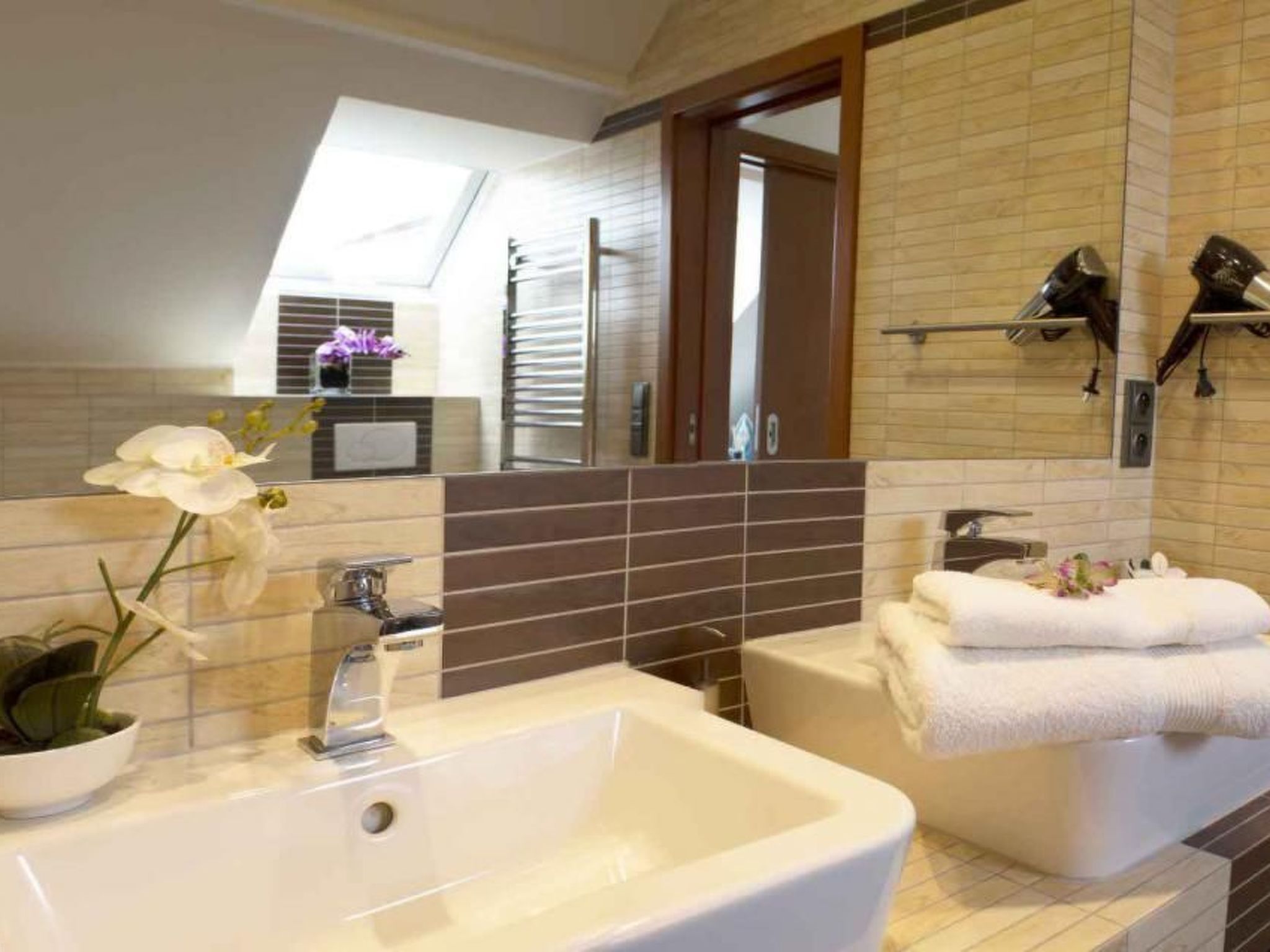 Wohnung mit Balkon-Image-tags.info