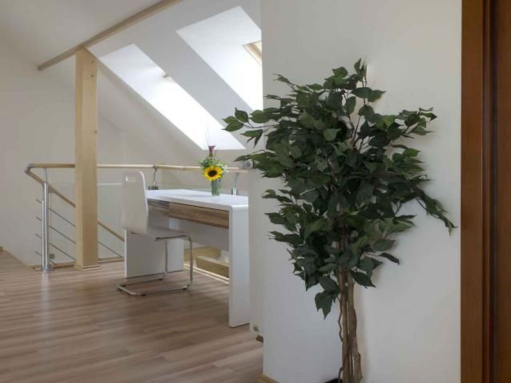 Wohnung mit Balkon-Image-tags.info