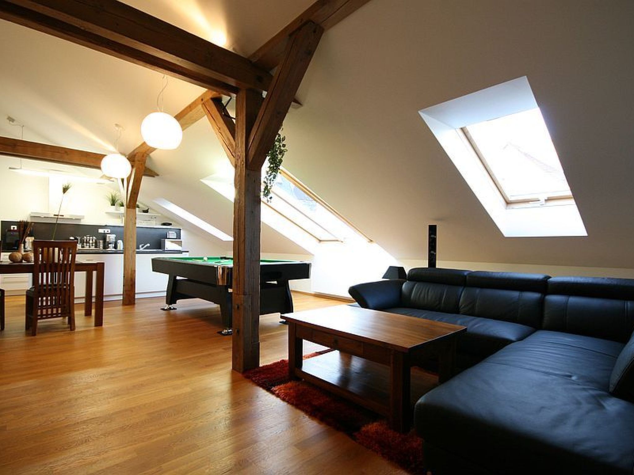 Luxuriöse Altbau-Dachgeschosswohnung in Prag-Image-tags.info