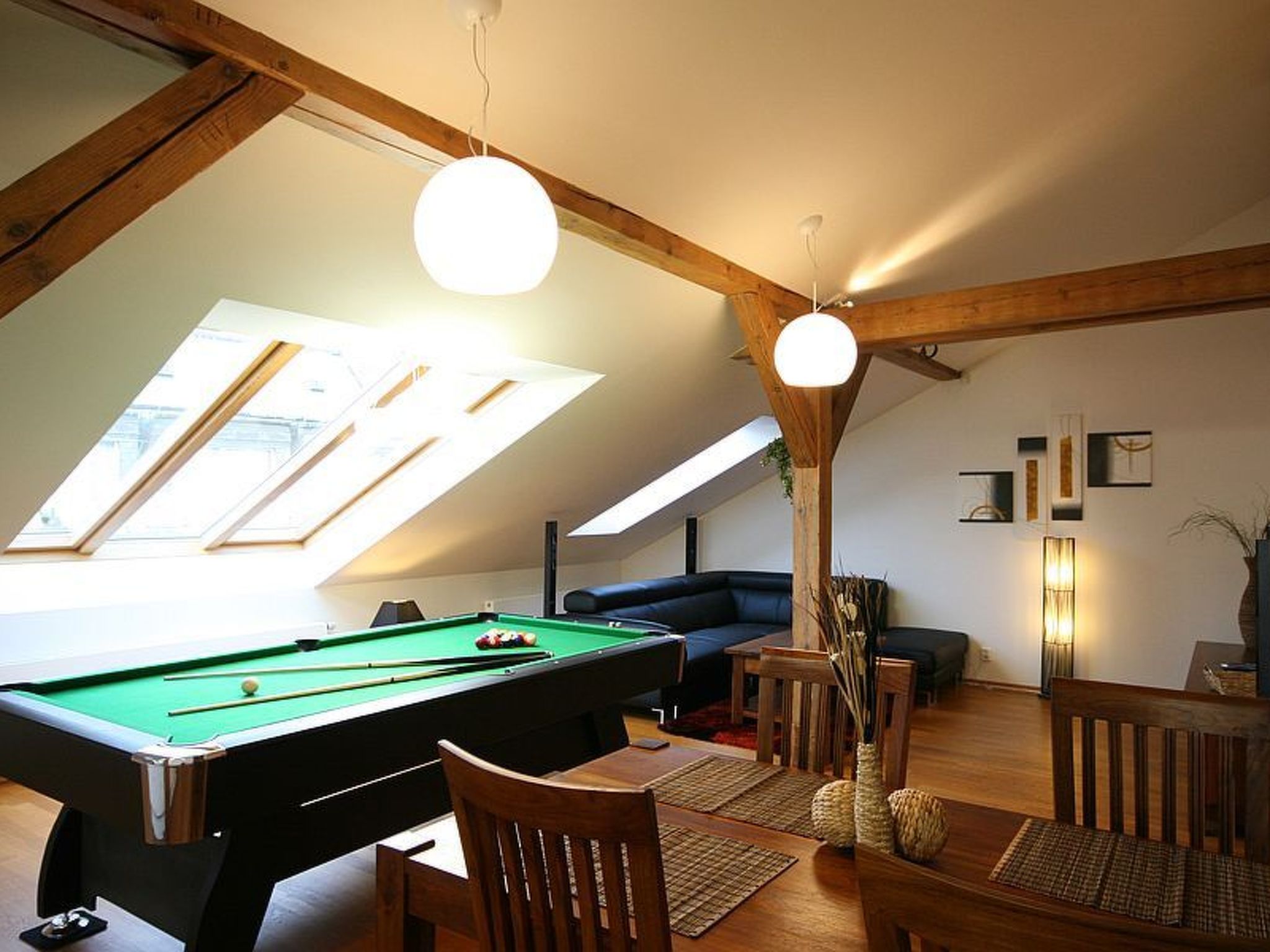 Luxuriöse Altbau-Dachgeschosswohnung in Prag-Image-tags.info