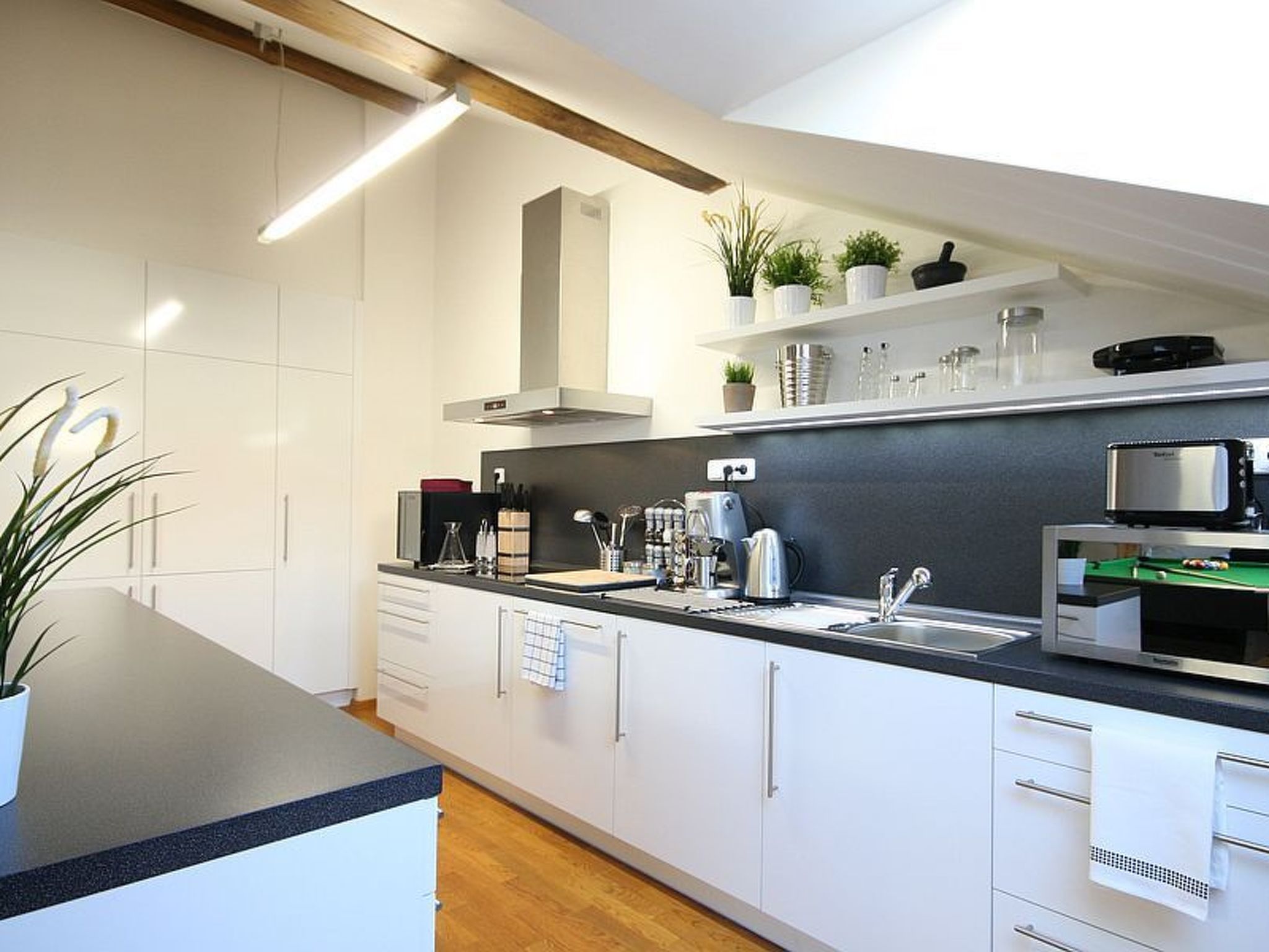 Luxuriöse Altbau-Dachgeschosswohnung in Prag-Image-tags.info