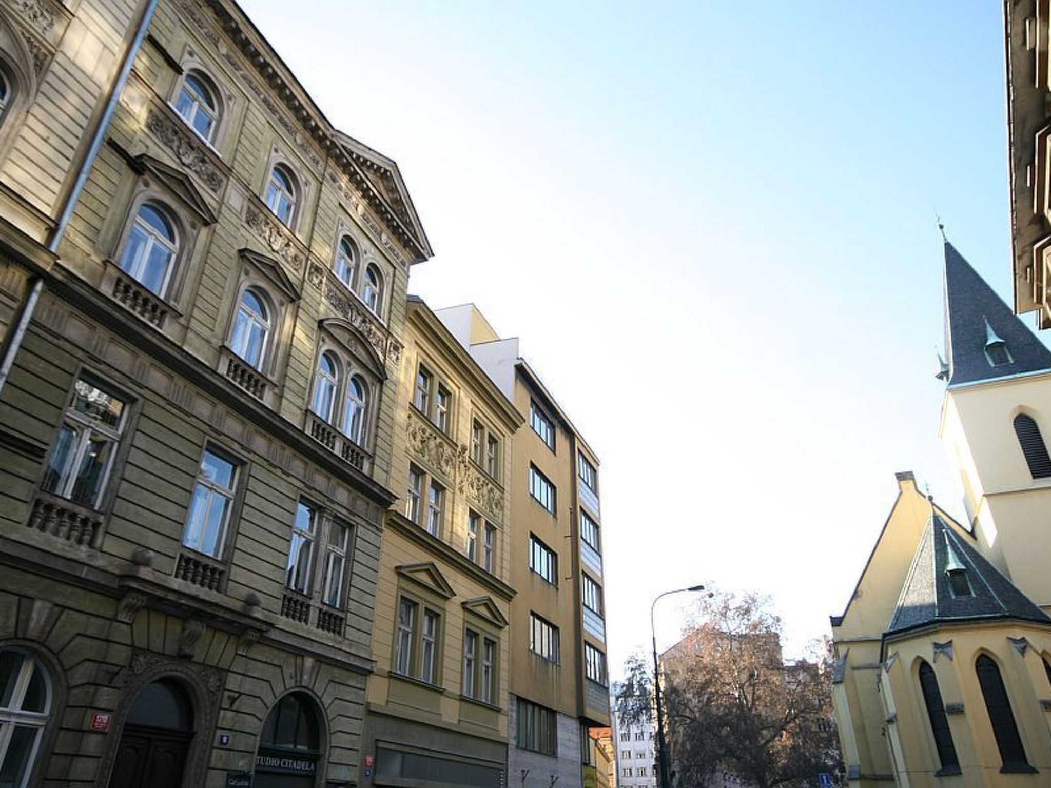 Luxuriöse Altbau-Dachgeschosswohnung in Prag-Image-tags.info