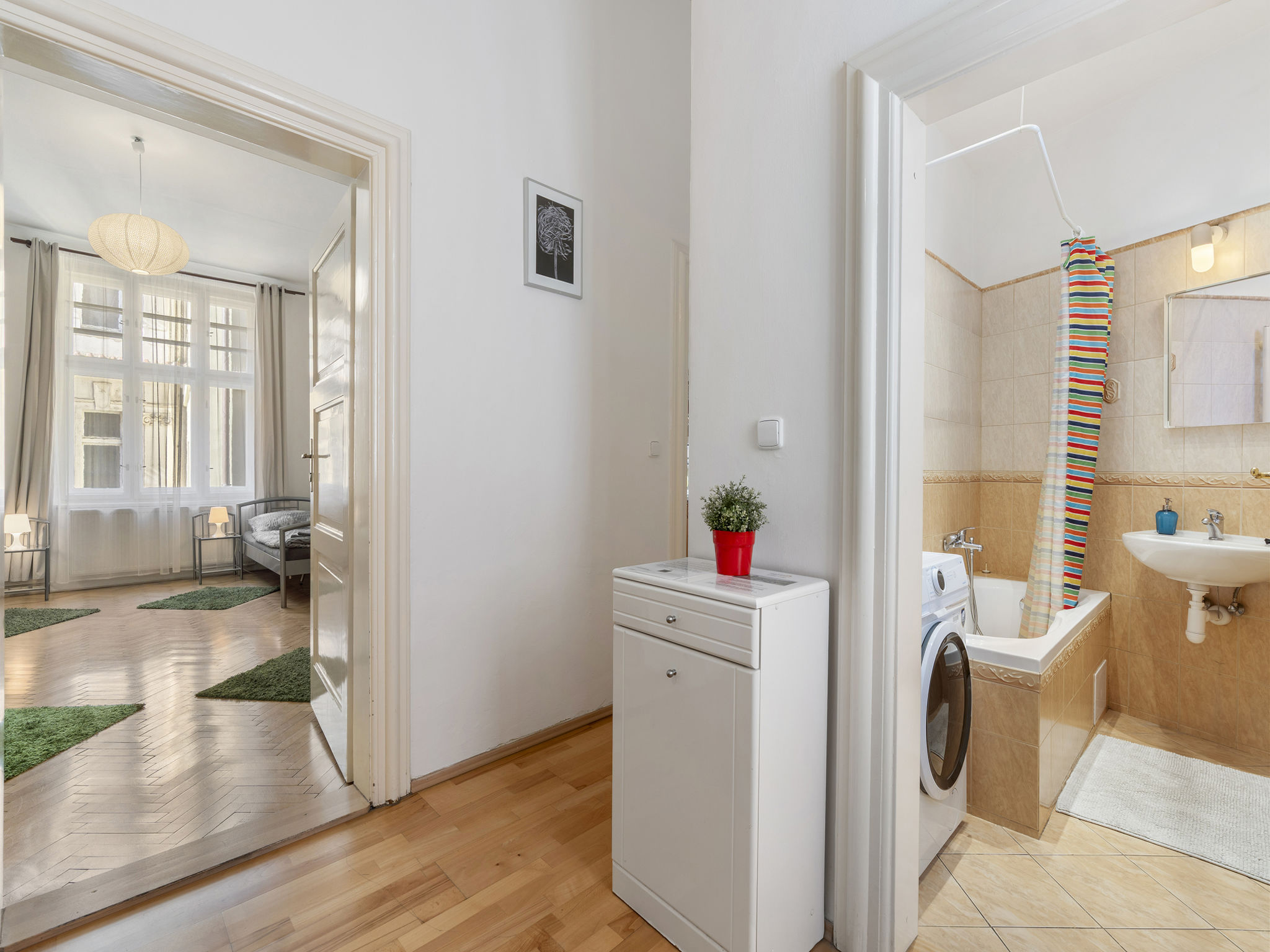 Old Town home-Binnen