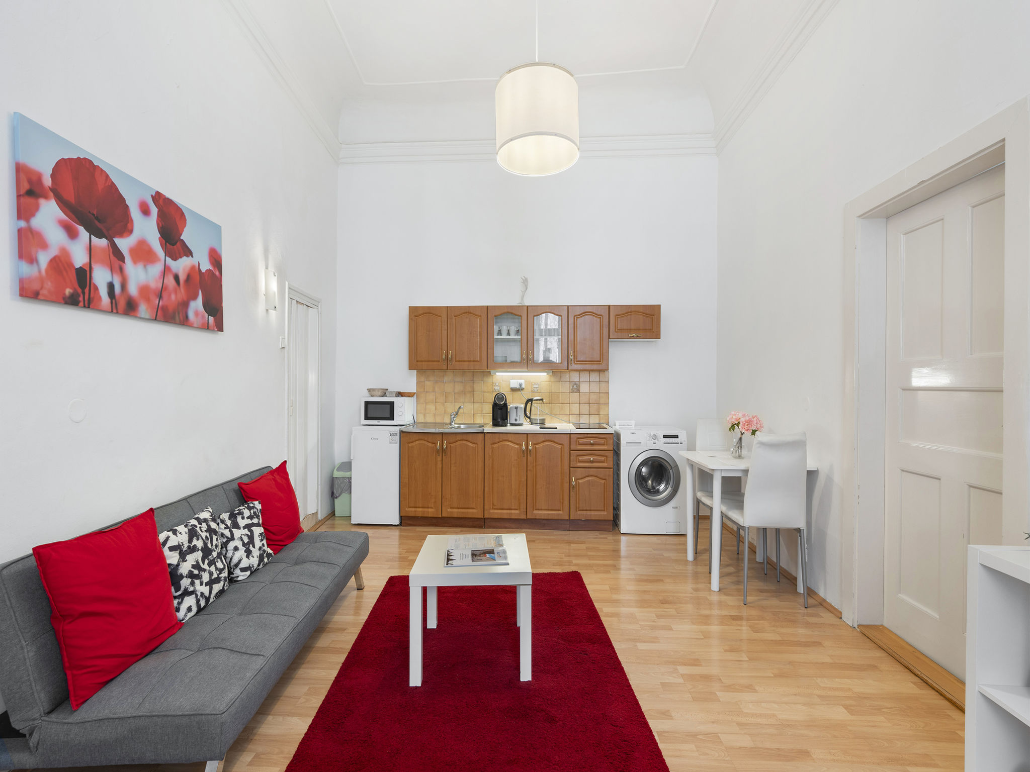 Old Town home-Binnen