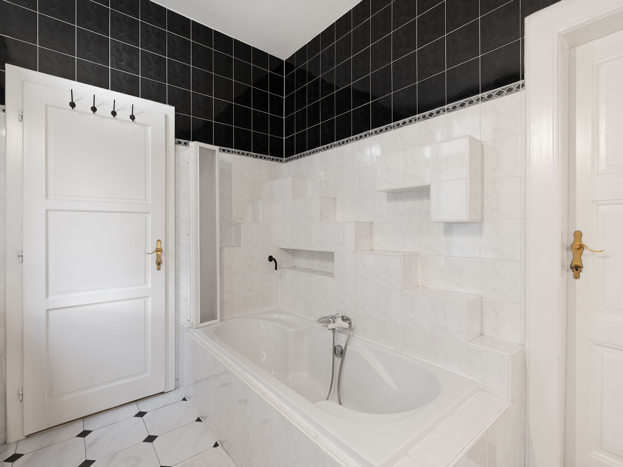 Old Town home-Binnen