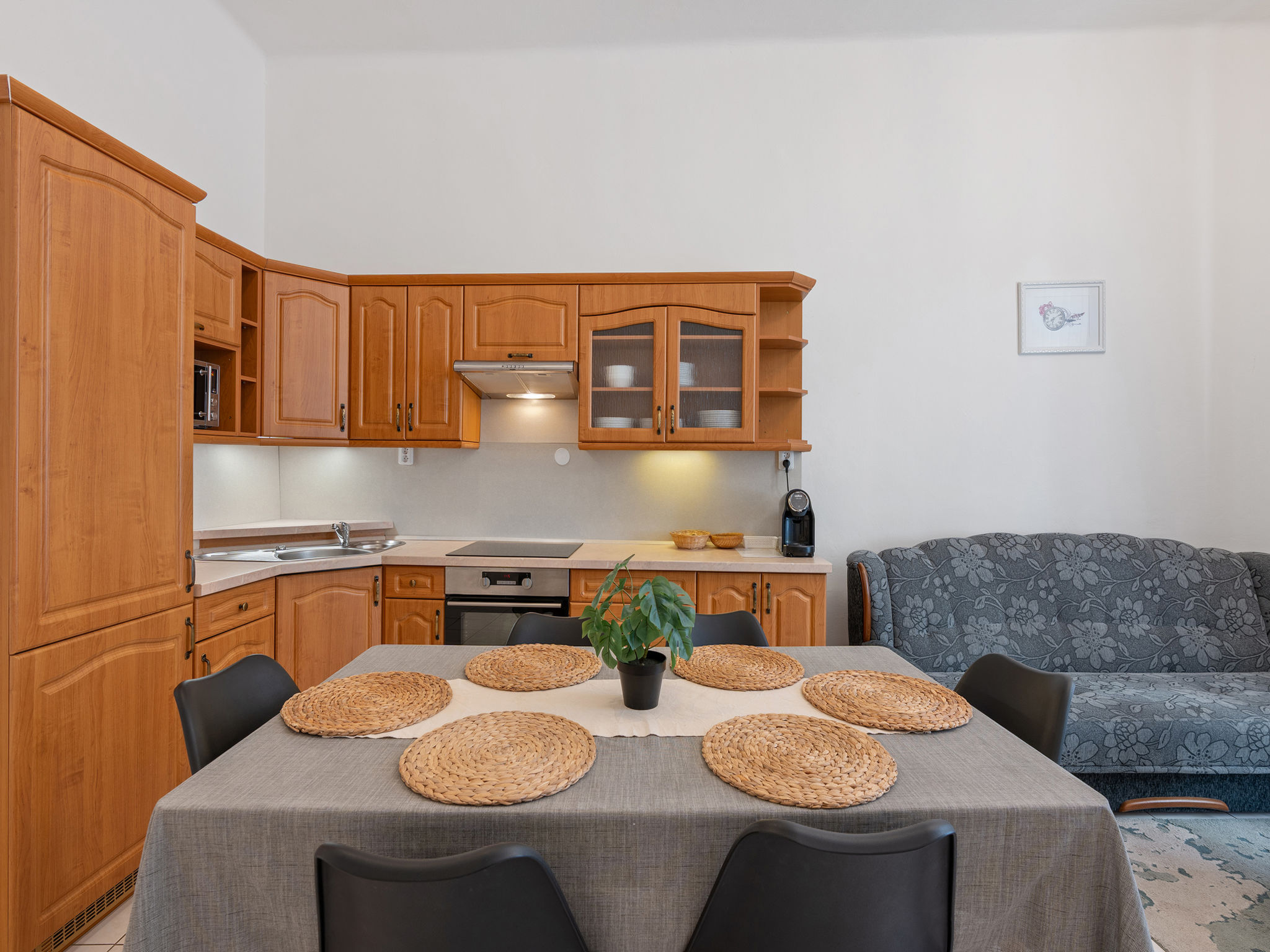 Old Town home-Binnen