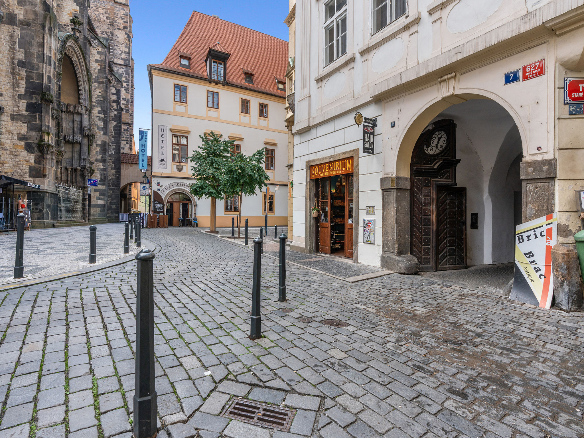 Old Town home-Buiten