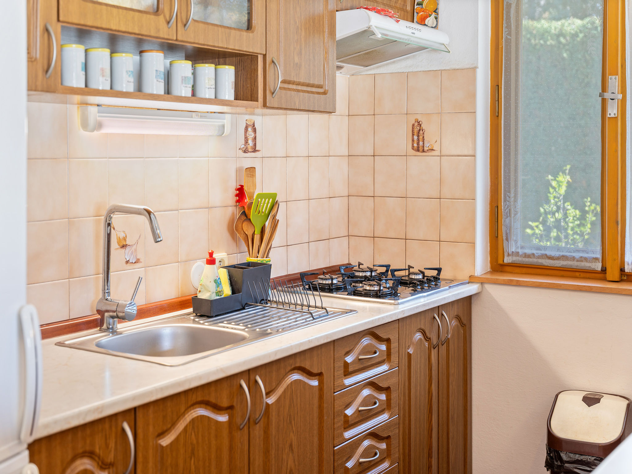 Villa Petříkov – Cuisine et coin repas, photo 6 sur 40