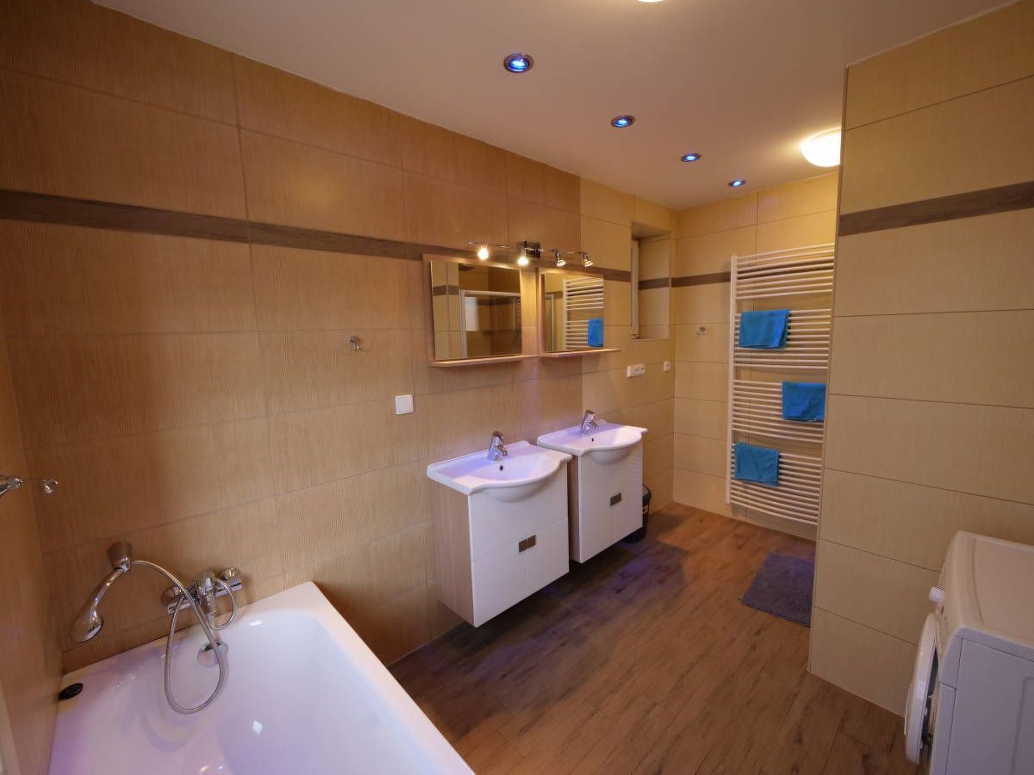 Wellness Pool JOSKA-Binnen