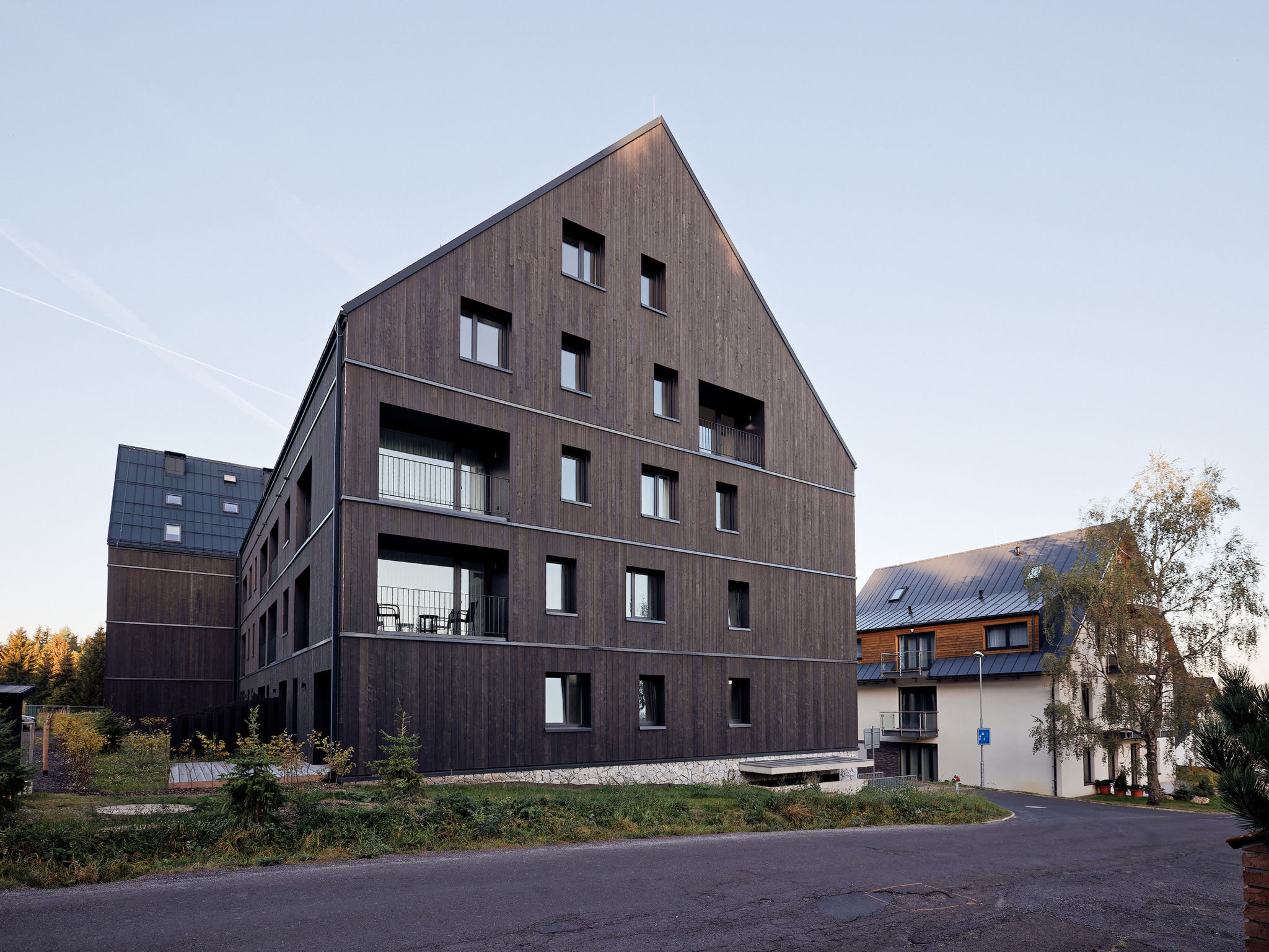 Lagom - Outside
