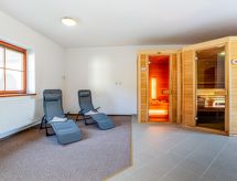 Vrijstaand landgoed in Halámky met privézwembad en sauna voor 10 personen - thumbnail 2