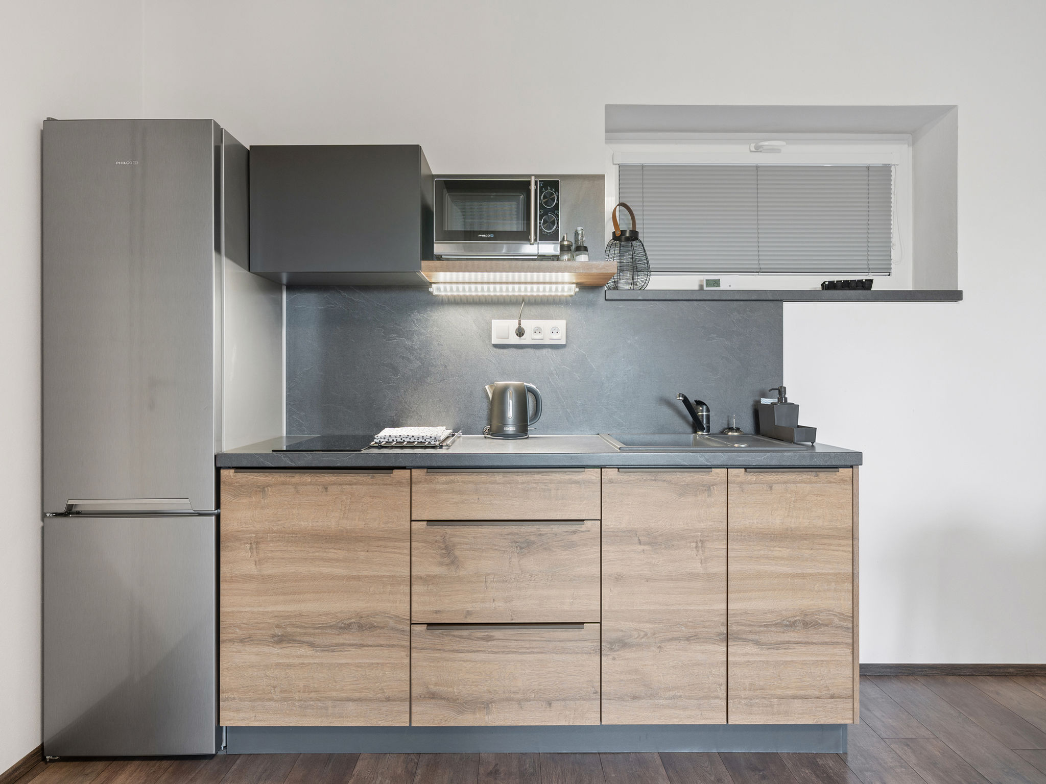 Lakeview Luxury Lodge & Garden