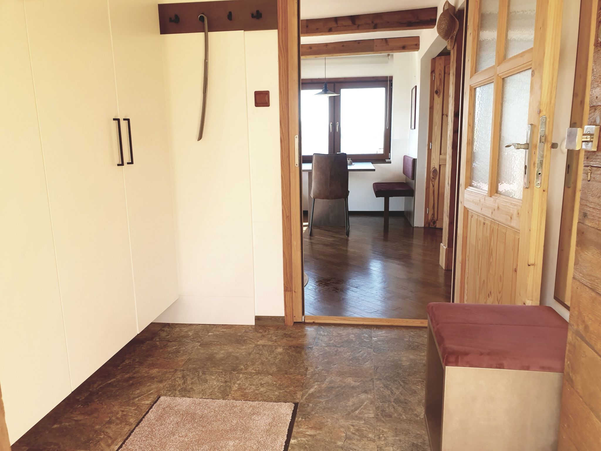 Haus Laura, Radslav-Inside